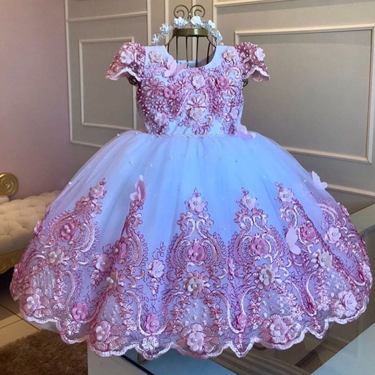Beautiful Princess Costume for Kids - Elegant Dress-Up Outfit for Halloween, Birthday Parties & Dress-Up Play | Perfect for Role Play, Themed Events & Photo Shoots