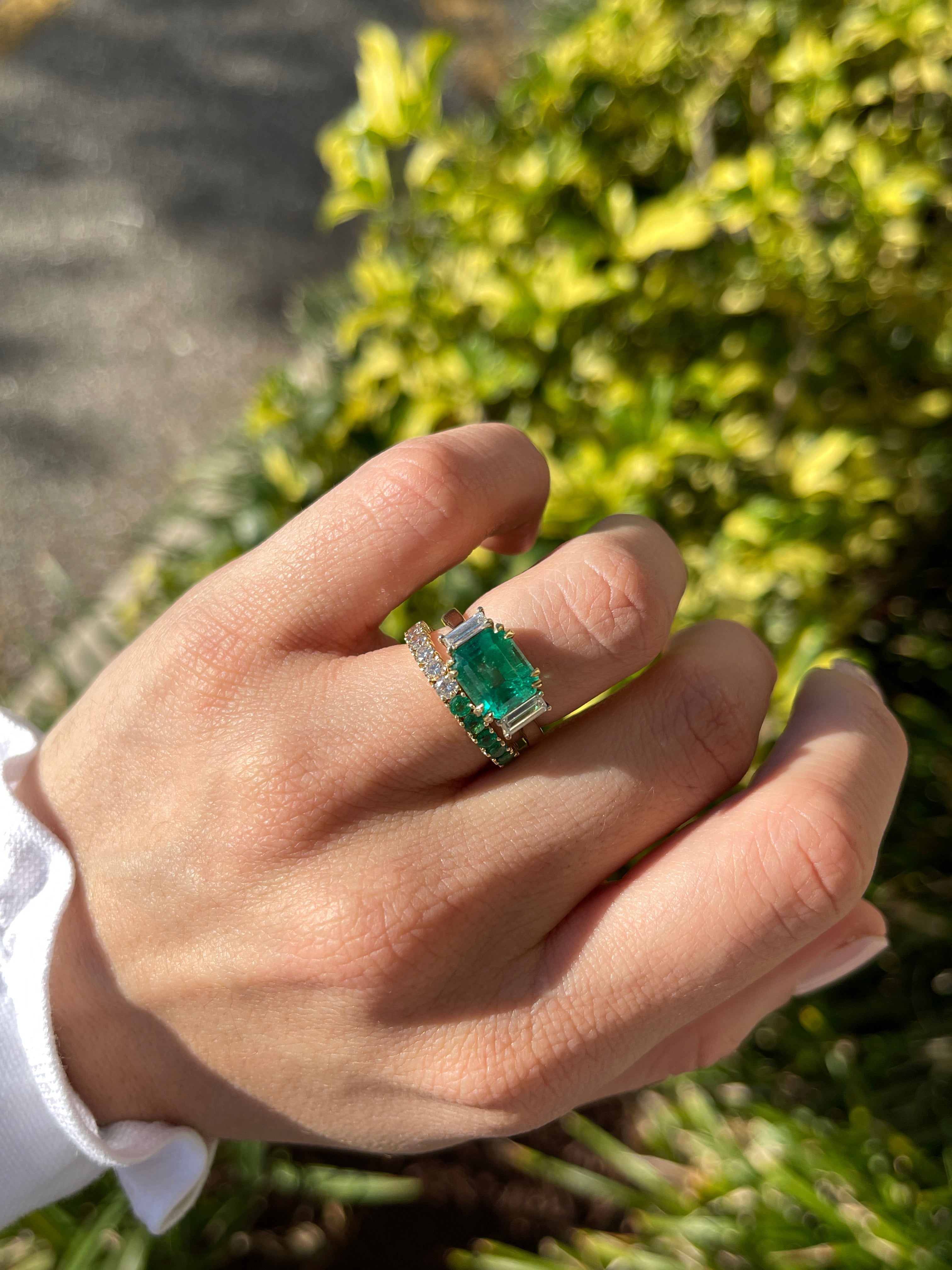14K Gold Half Round Emerald & Diamond Eternity Band Ring - Size 7 | Wedding, Anniversary, Engagement Jewelry Gift for Women