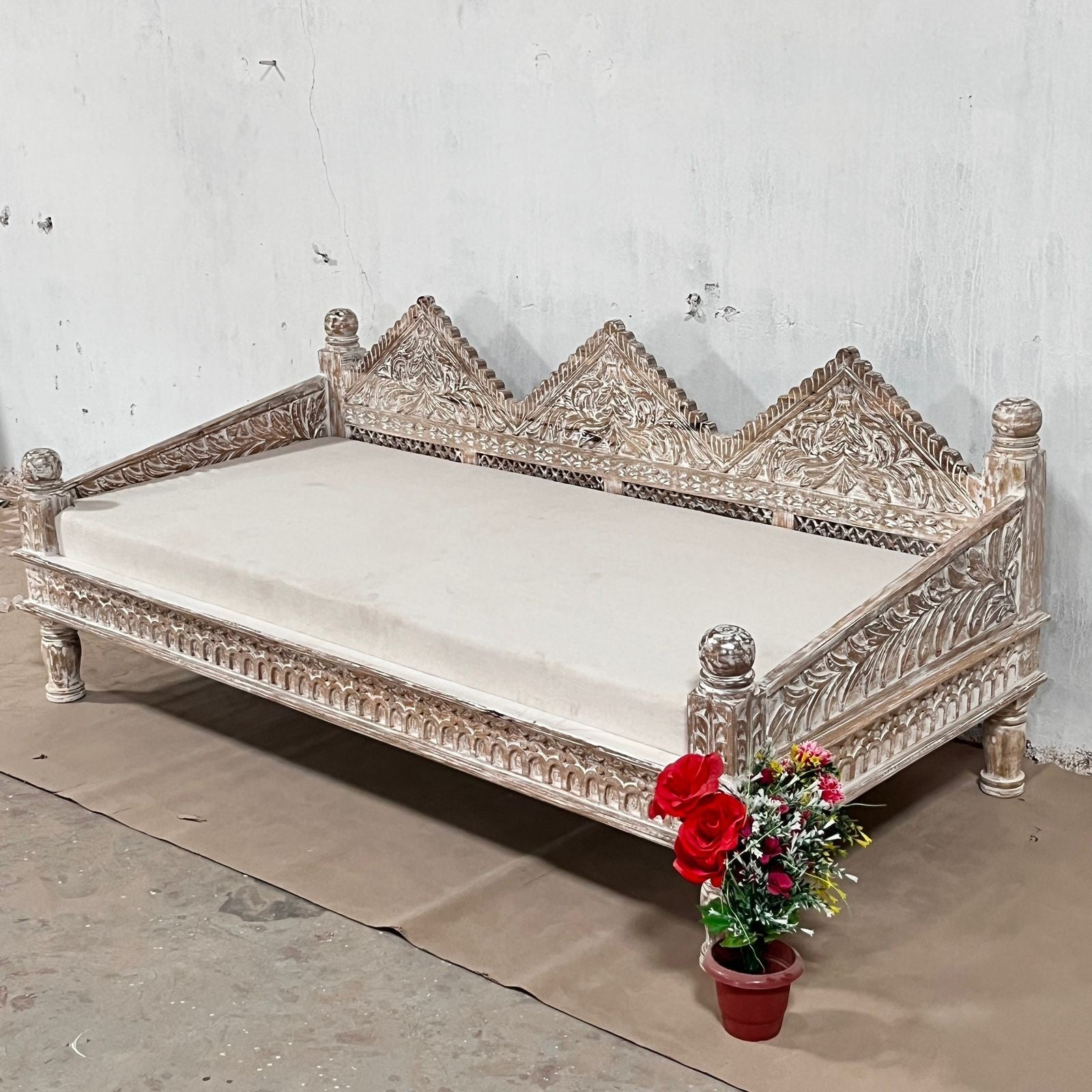 Hand Carved Indian Solid Hardwood Rustic White 3-Seater Daybed Sofa - Perfect for Living Room, Patio, or Bedroom Relaxation