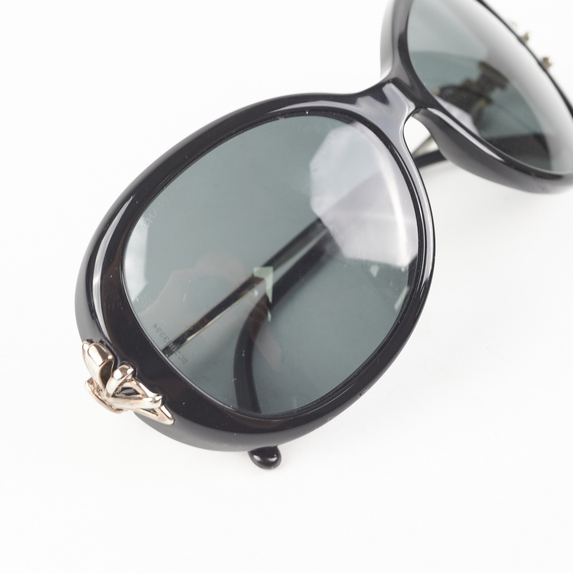 Chanel Women's Luxury Sunglasses UV Protection - Stylish Designer Shades for Fashion & Outdoor Activities