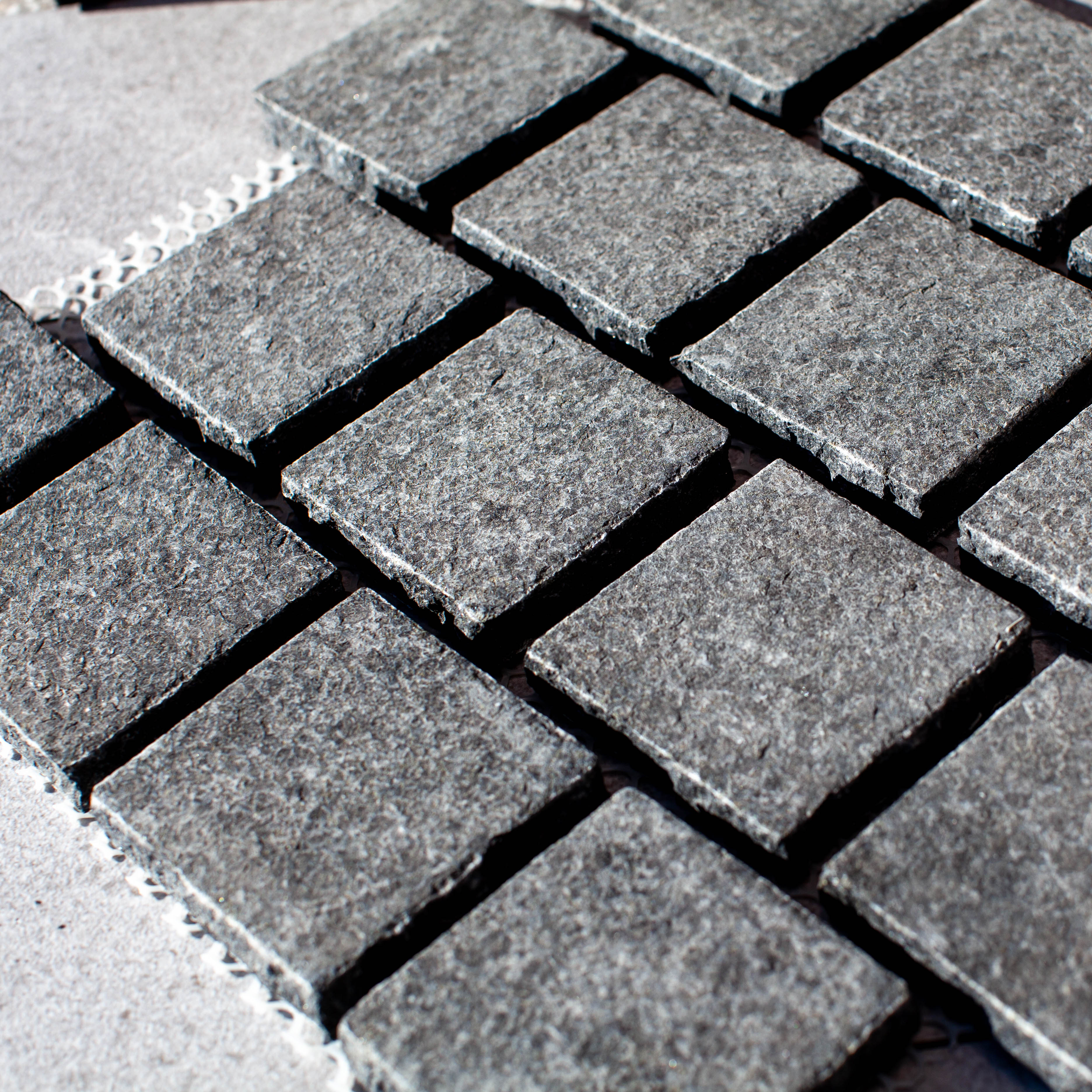 Premium Cobble Stone Net Back Stacked 90x90x20 Raven Black - Durable Outdoor Paving Stones for Patios, Walkways & Garden Landscaping