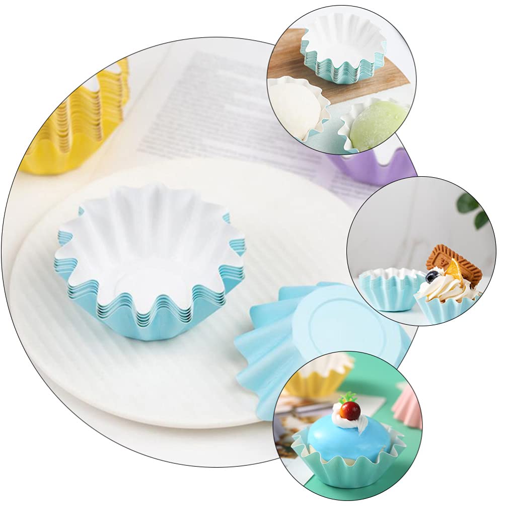 Hemoton 50pcs Christmas Cupcake Baking Cups - Disposable Muffin Liners, Mini Wedding Cake Cups, Baby Shower & Flower Cake Covers | Perfect for Holiday Baking, Party Decorations & Dessert Displays