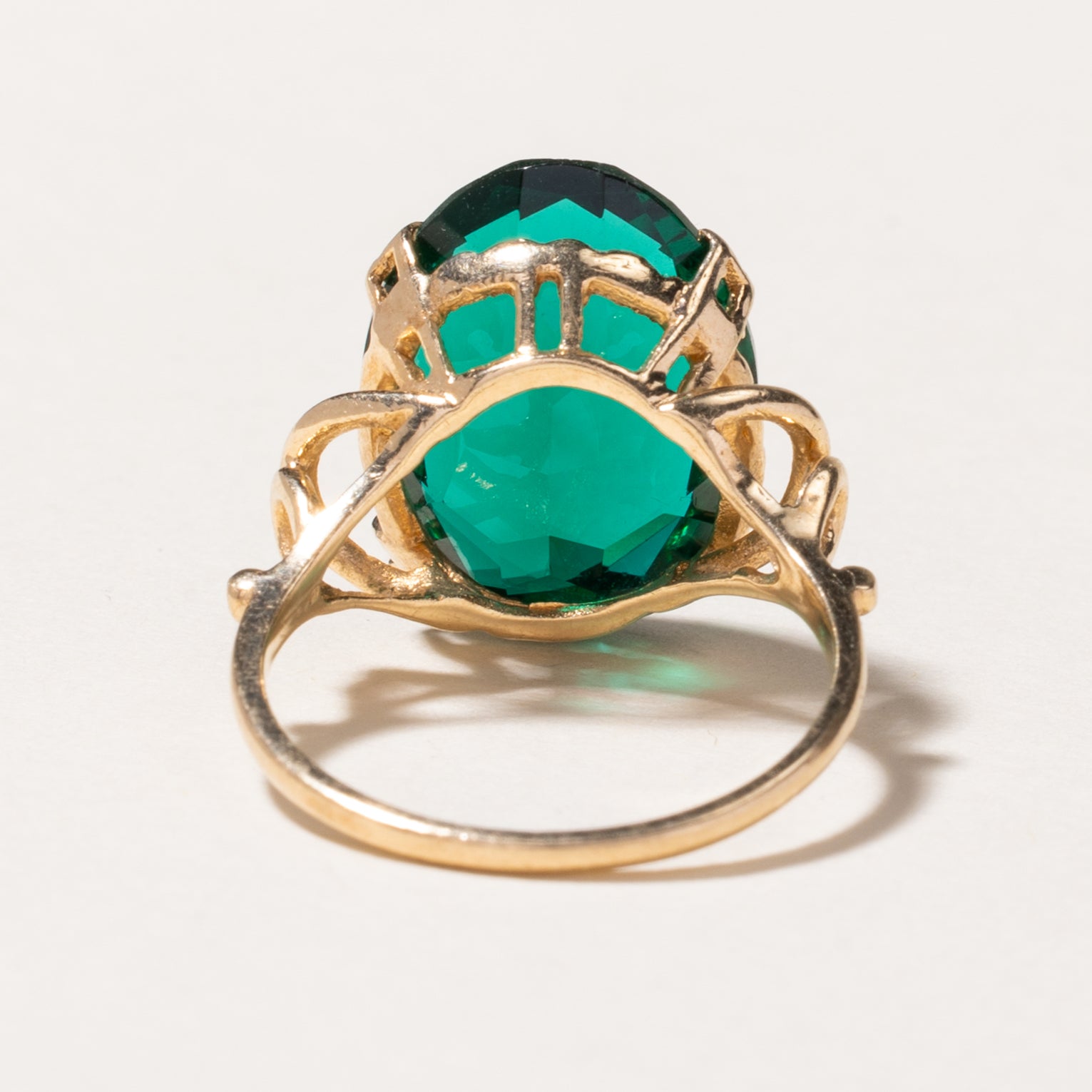 10K Yellow Gold Green Glass Cocktail Ring for Women - Size 7.5 | Elegant Statement Jewelry for Parties, Weddings & Special Occasions