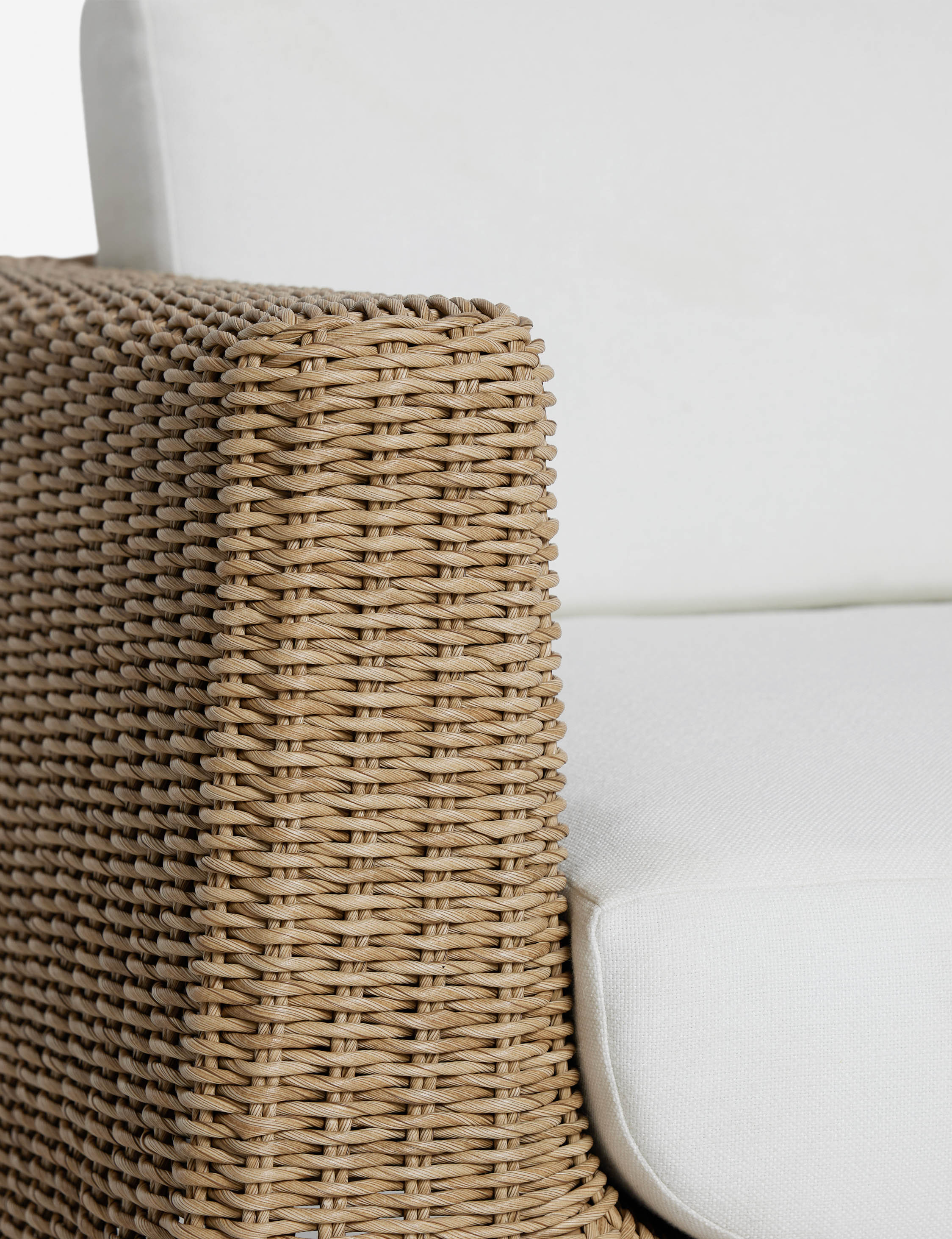 Aisha Swivel Chair for Indoor & Outdoor Use - Patio, Garden, Living Room & Office Comfortable Seating