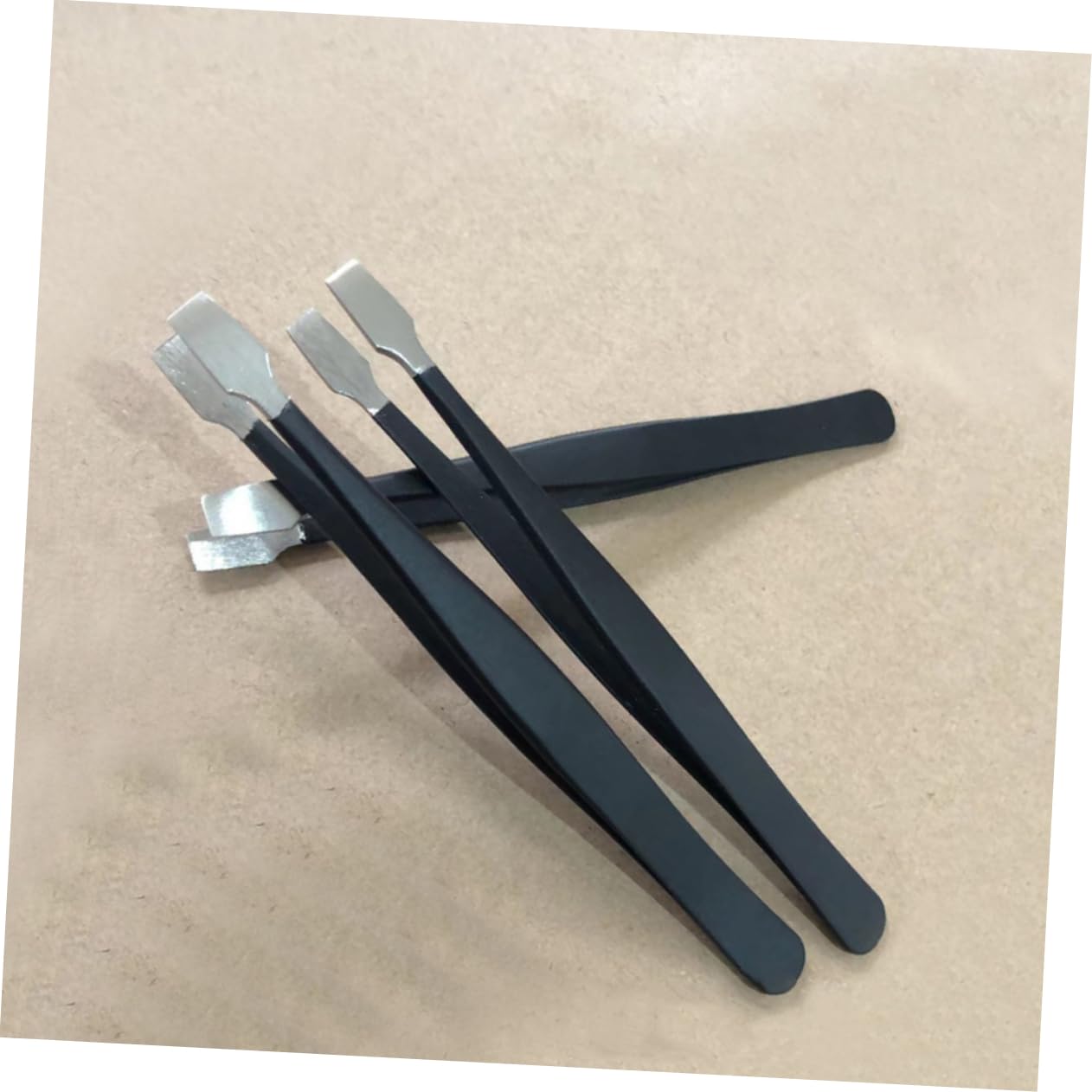 Premium Stainless Steel Eyelash Tweezers - Professional False Eyelash Applicator with Easy-Clean Design for Perfect Lash Extensions & Makeup Application | Ideal for Salon, Home Use & Travel Beauty Kit