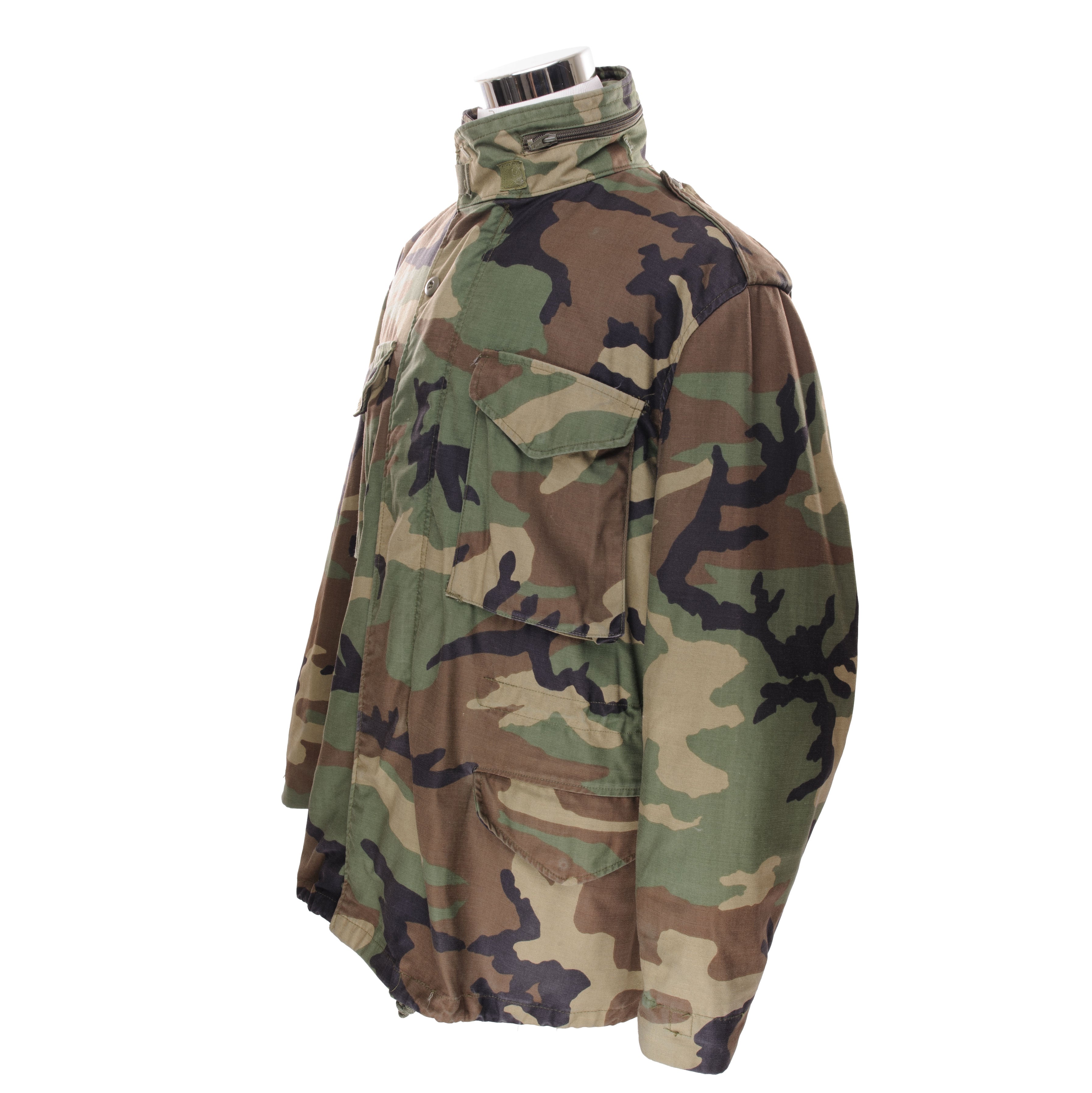 Vintage US Army M-1965 M65 Woodland Camo Field Jacket - 1987 Large Regular Size | Military Surplus Outerwear for Hunting, Hiking & Outdoor Adventures