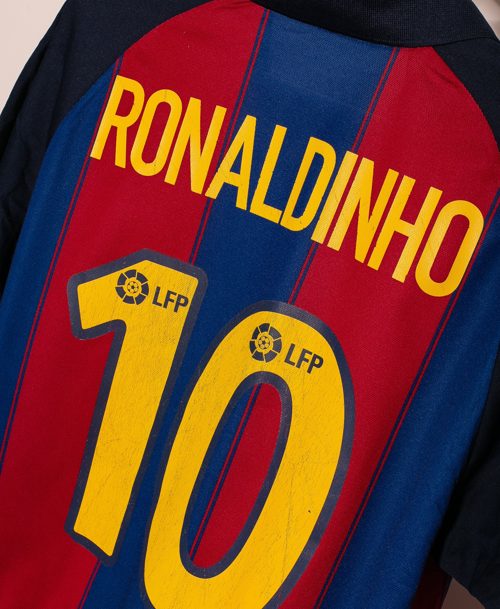 Authentic 2003 FC Barcelona #10 Ronaldinho Jersey (Men's) - Perfect for Soccer Matches, Fan Events & Collectibles