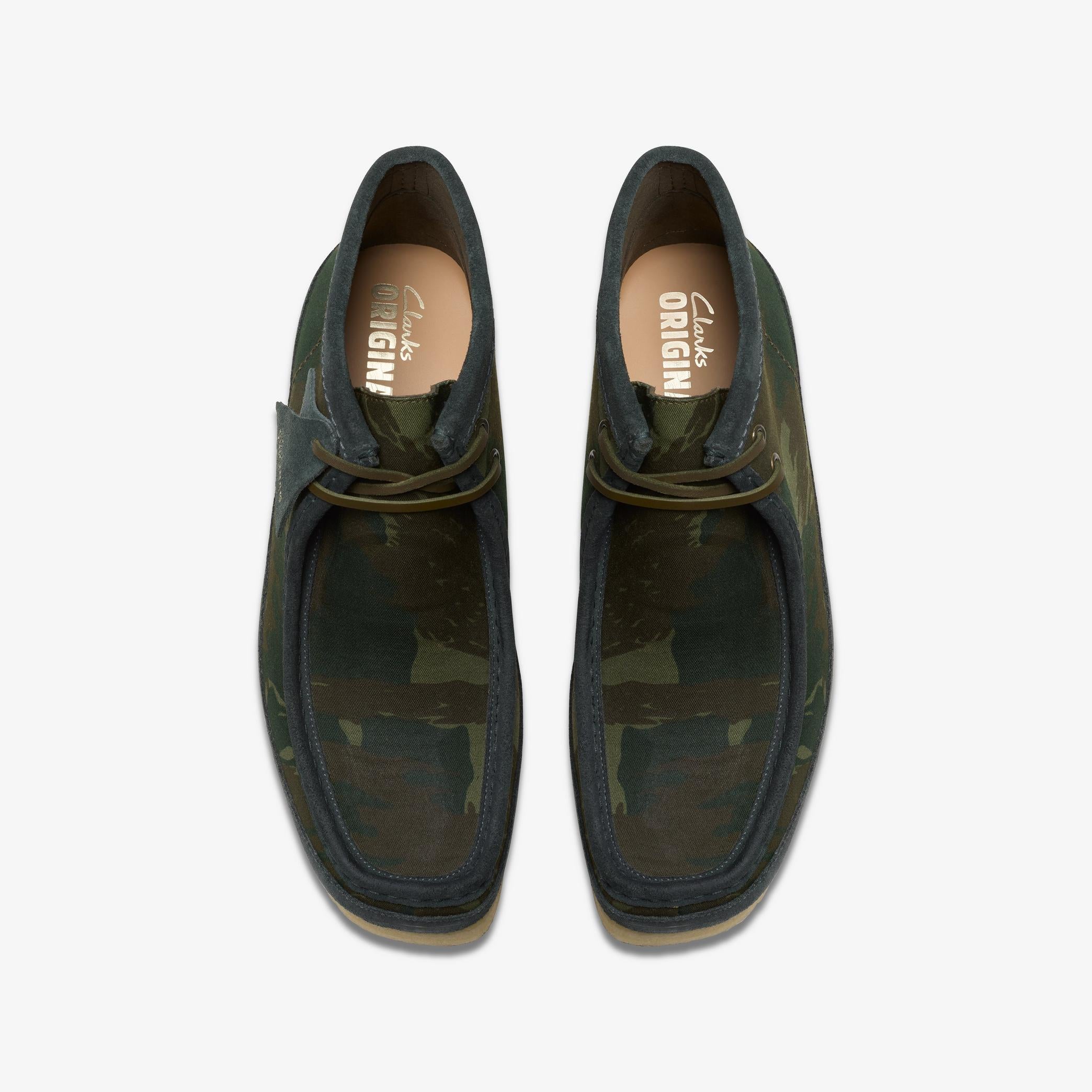 Clarks Men's Wallabee Boot - Green Camouflage Leather Chukka Boots for Men | Comfortable Casual & Outdoor Walking Shoes for Hiking, Travel & Everyday Wear