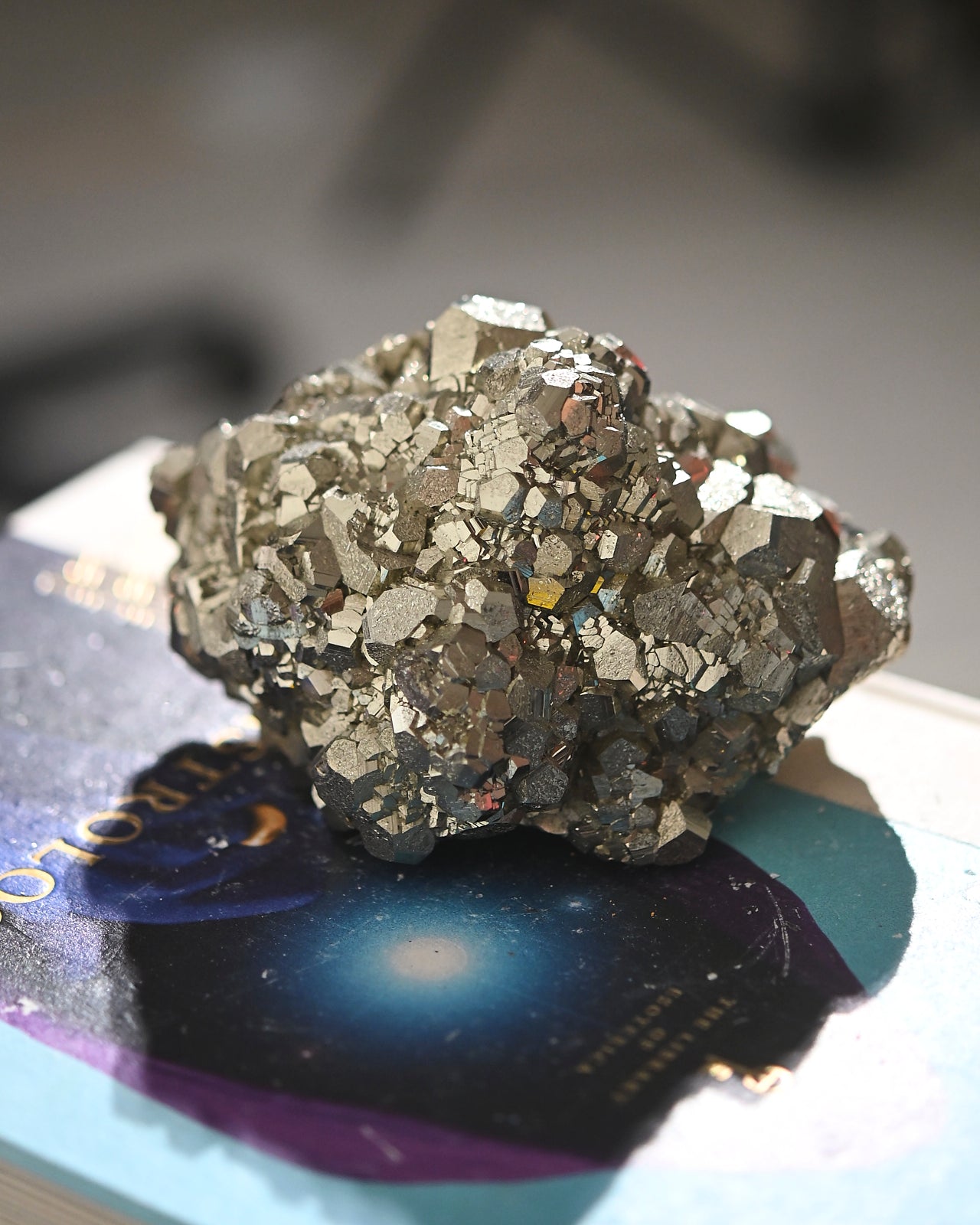 Natural Pyrite Crystal Cluster - 2.8lbs Raw Fool's Gold Specimen for Mineral Collection, Home Decor & Healing Crystal Therapy | Perfect for Display, Meditation & Energy Work