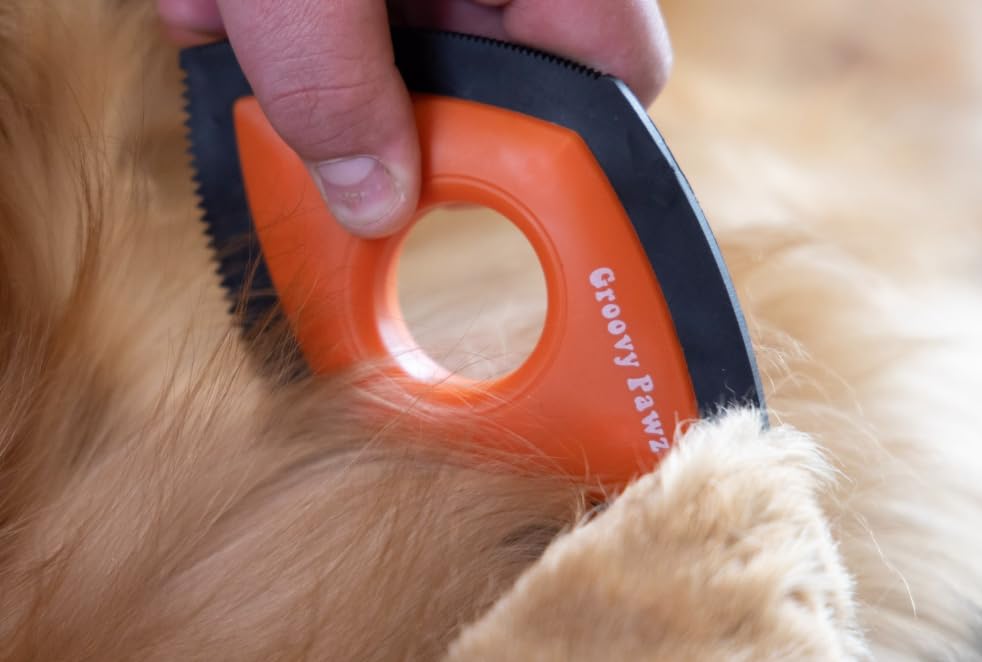 Ultimate Pet Hair Removal Kit - 18 Reusable Washer/Dryer Balls & Static Hair Brush for Dogs & Cats | Safe Gentle Car Upholstery & Furniture Cleaner | Perfect for Pet Owners & Allergy Sufferers