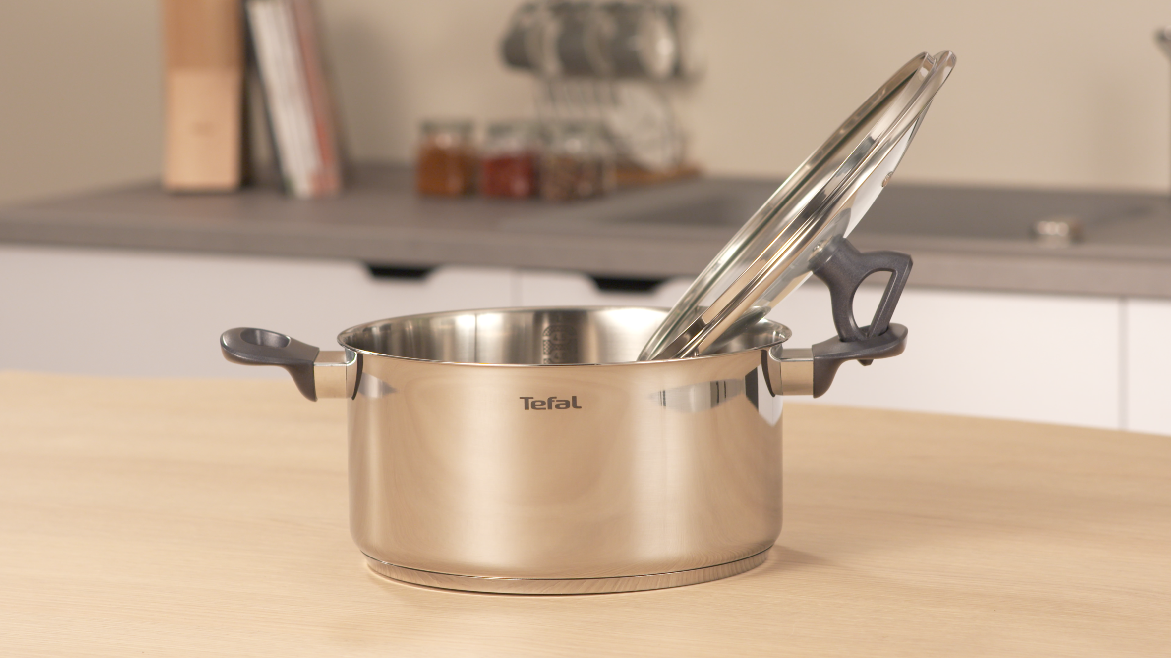 Tefal Daily Cook 24cm/5.2L Stainless Steel Induction Stew Pot with Lid - Perfect for Soups, Stews & Slow Cooking - Induction Compatible, Durable Kitchen Cookware for Home Chefs