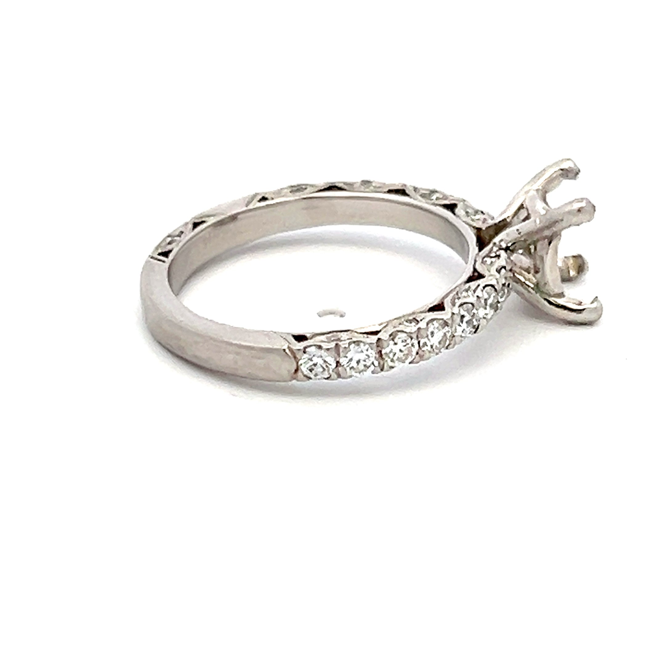 0.23 Carat Round Brilliant G VS1 Diamond Engagement Ring in 18K White Gold - Perfect for Proposals, Weddings & Anniversary Gifts