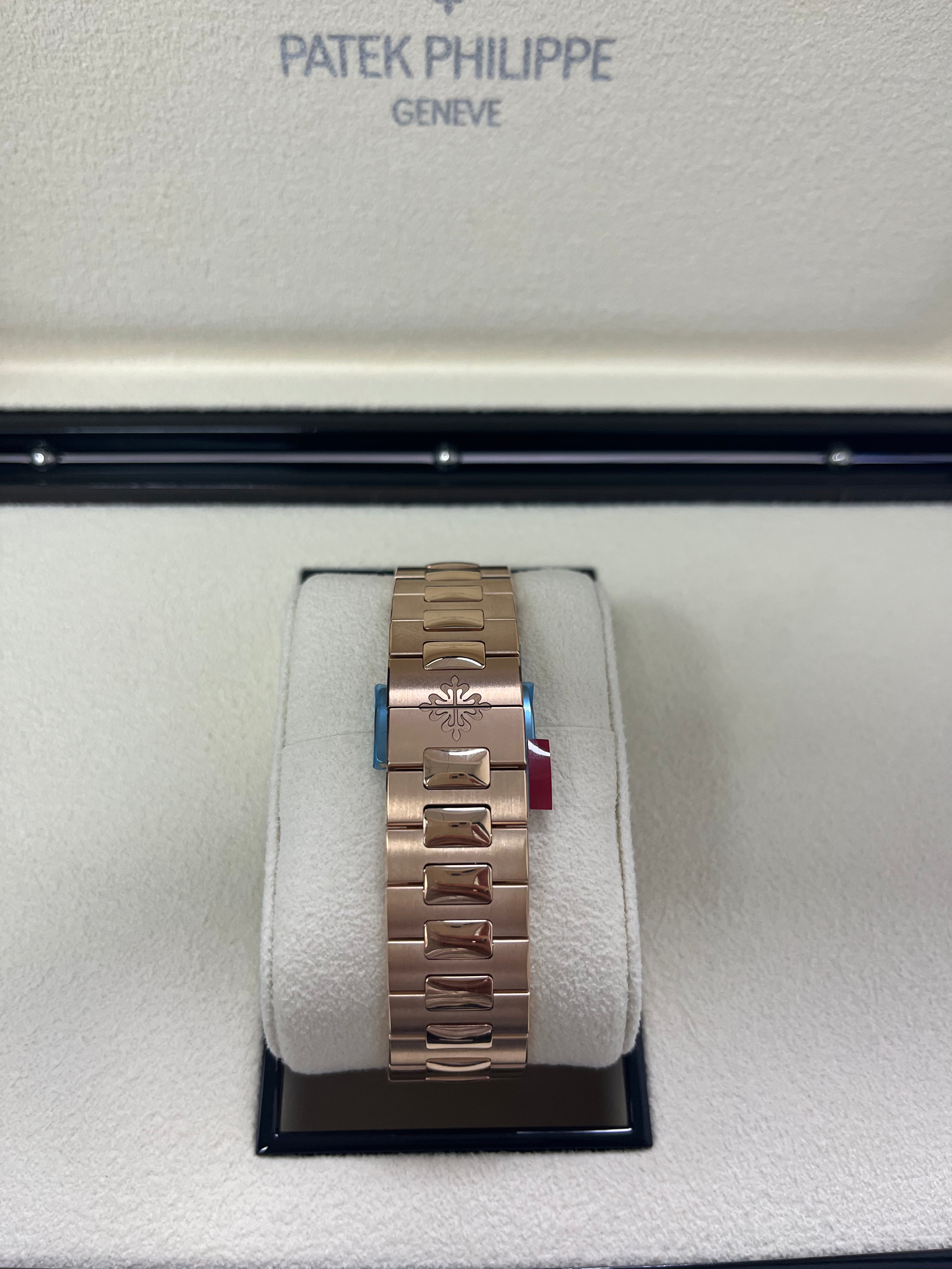 Patek Philippe Nautilus 5712/1R-001 Moon Phase Watch - 40mm Rose Gold Case with Brown Black Dial - Luxury Swiss Automatic Watch for Men - Perfect for Business, Gala Events & Collectors