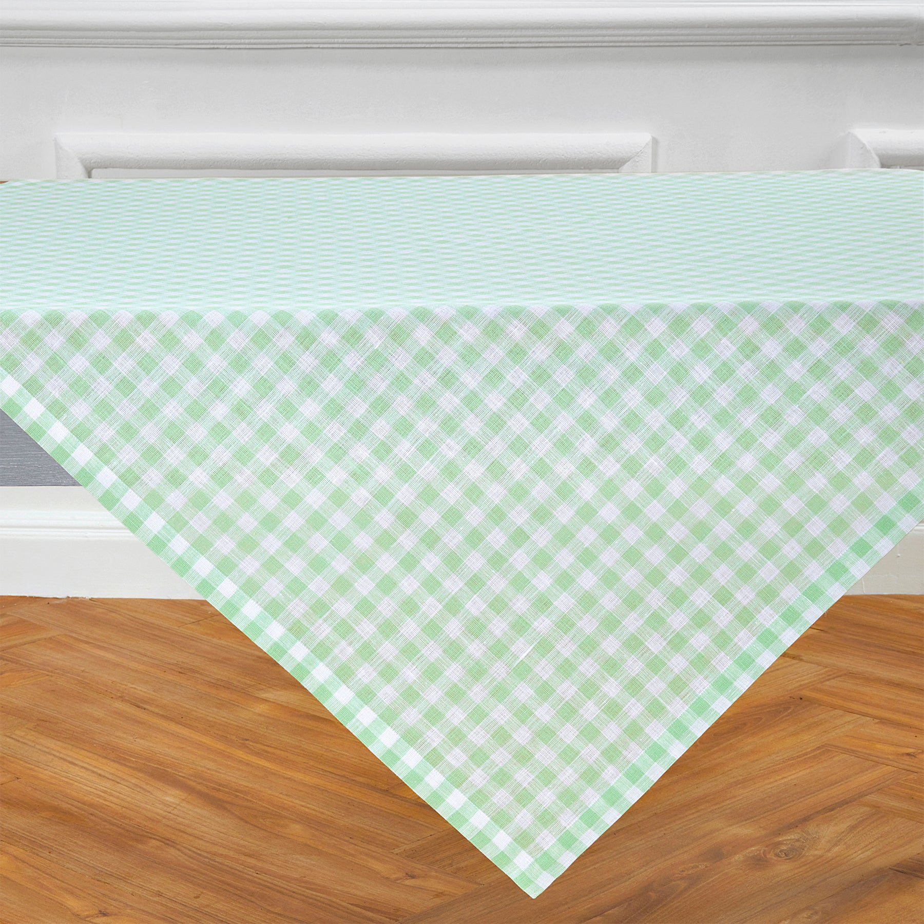 Classic Gingham Table Throw - Stylish Cotton Tablecloth for Dining, Picnics & Outdoor Events - Perfect for Kitchen, Party & Home Decor