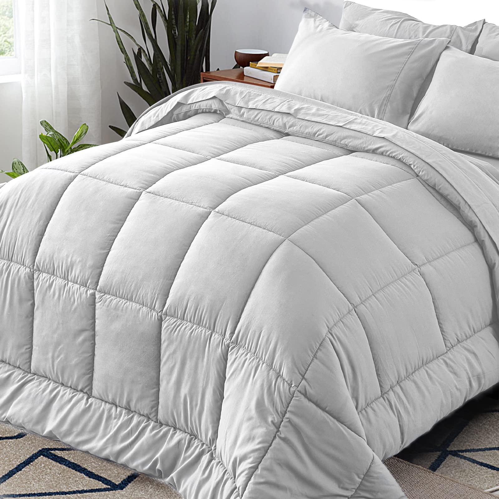 Full Size 7-Piece Bed in a Bag Bedding Set - Lightweight Light Grey Comforter Set | All-Season Ultra Soft Down Alternative Bedding with Comforter, Pillowcases & Sheets | Perfect for Guest Rooms, Dorms & Cozy Bedroom Makeovers
