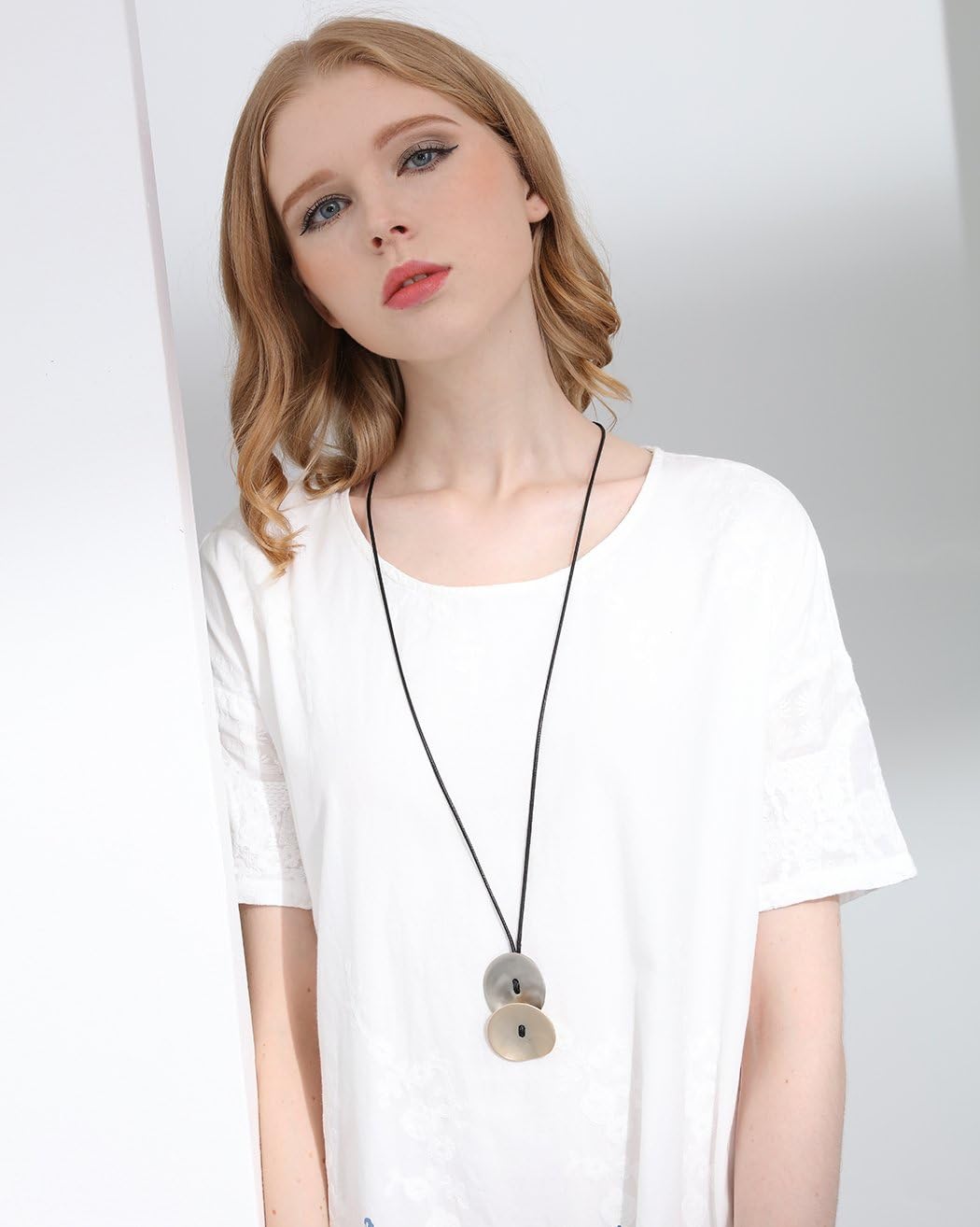 Stylish Chunky Chain Long Necklace with Silver Pendant - Trendy Women's Fashion Jewelry for Everyday Wear & Special Occasions