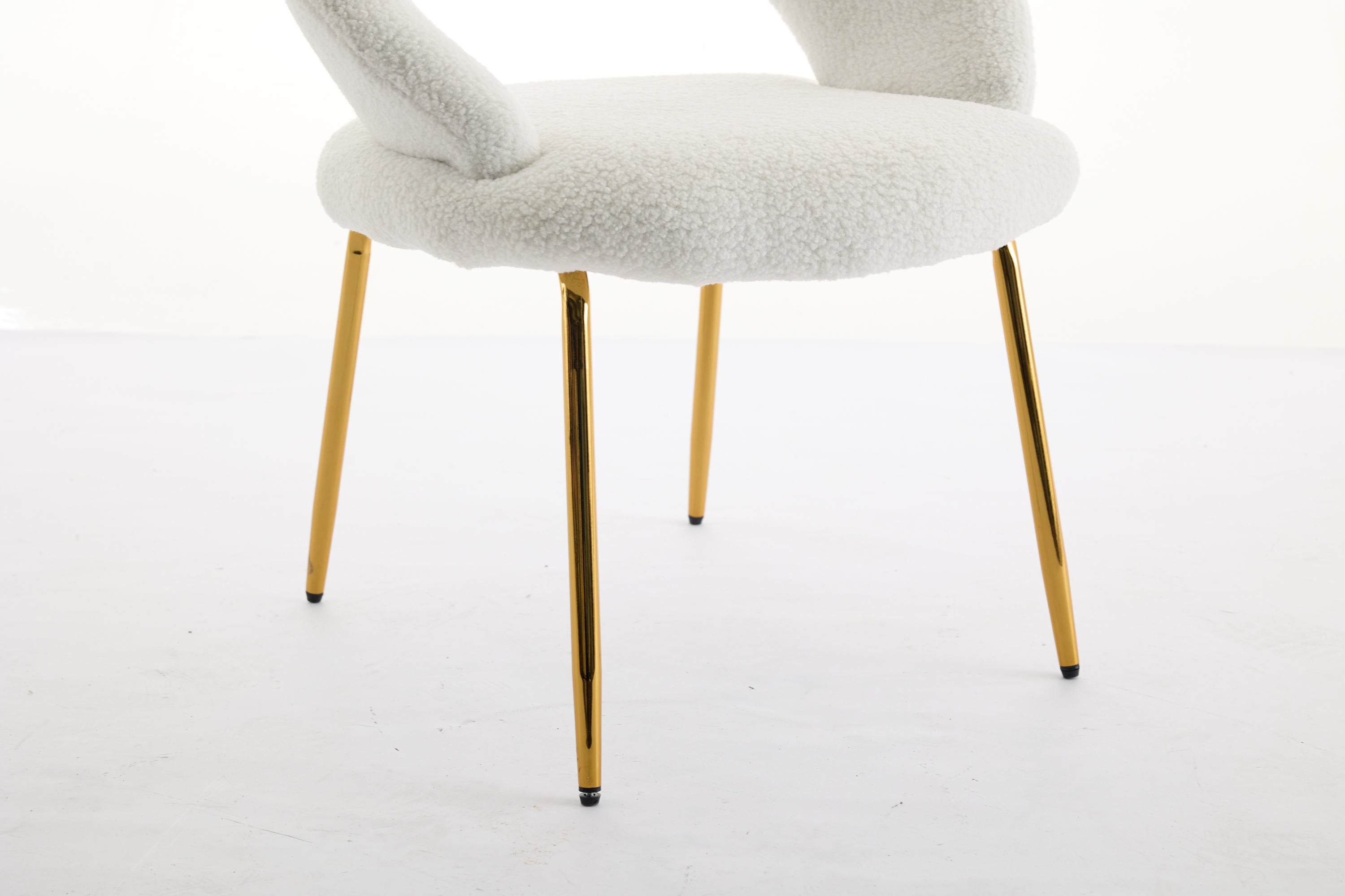 061 Set of 1 White Teddy Fabric Dining Chairs with Curved Backrest and Golden Metal Legs - Elegant Kitchen & Dining Room Seating for Home, Restaurant, or Cafe Use