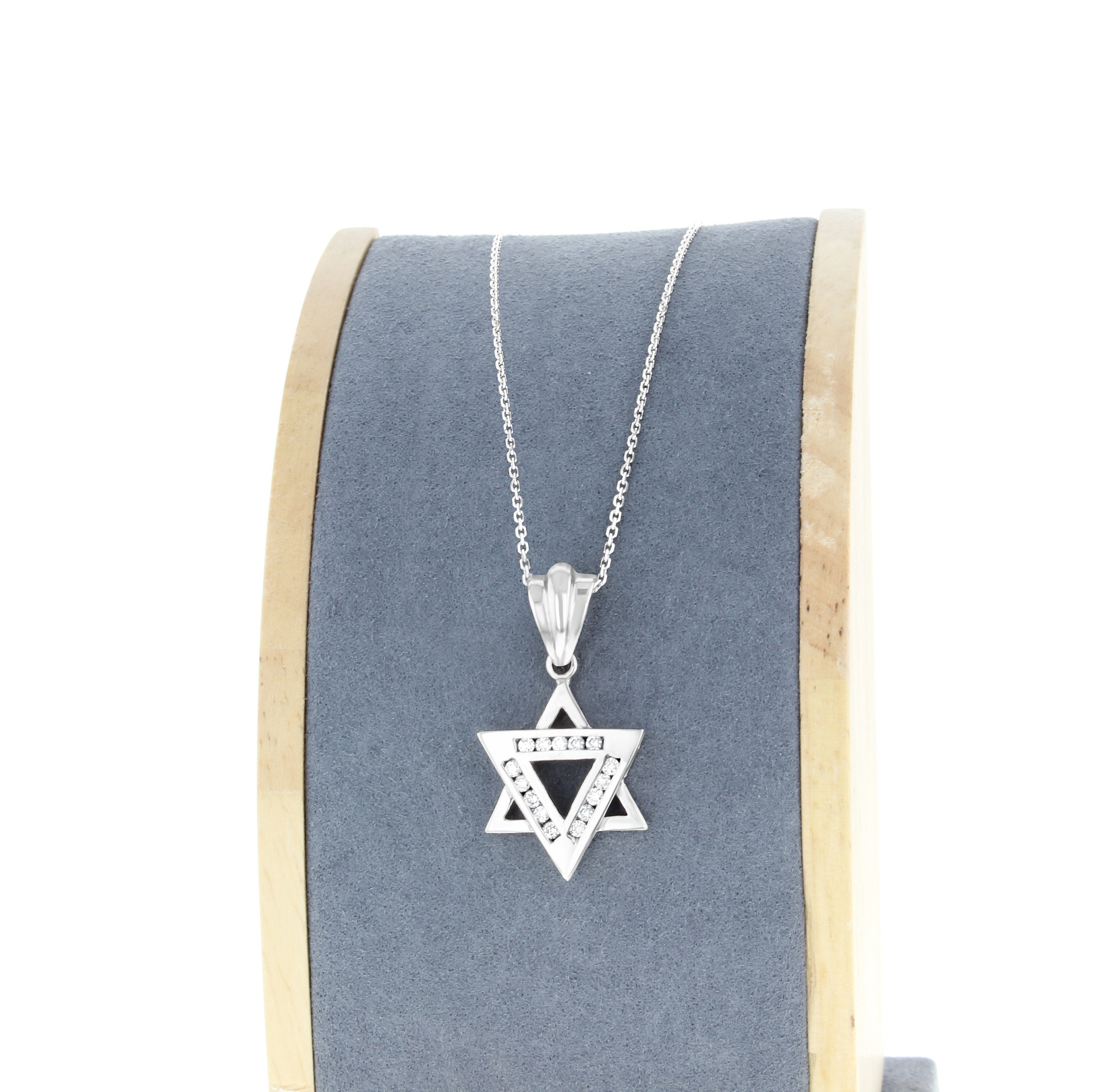 14K Gold Jewish Star of David Diamond Pendant Necklace for Women - Elegant Religious Jewelry Gift for Hanukkah, Bat Mitzvah & Special Occasions