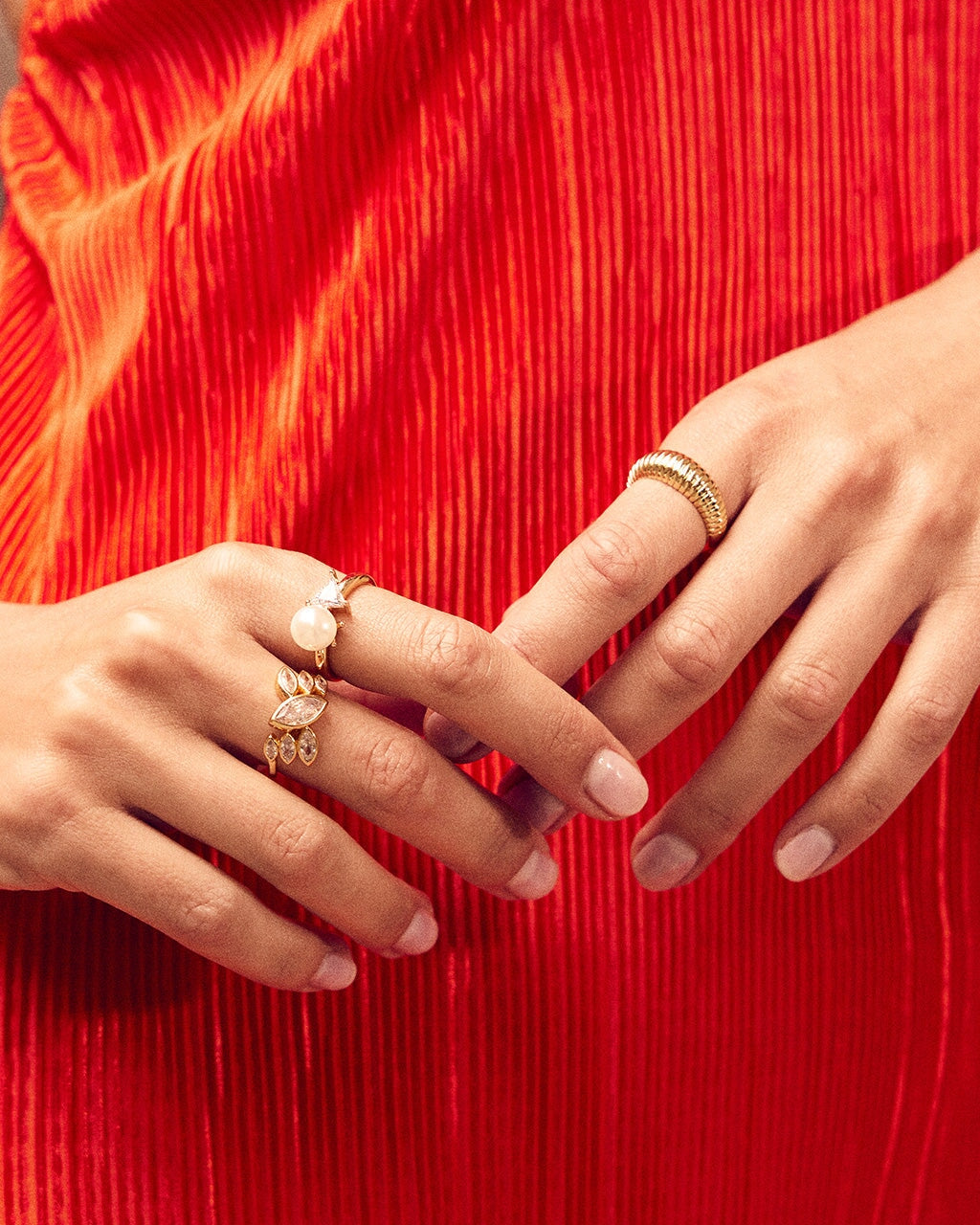 Elegant Ribbed Open Bombe Ring - Stackable Gold & Silver Statement Jewelry for Women - Perfect for Parties, Weddings & Everyday Wear