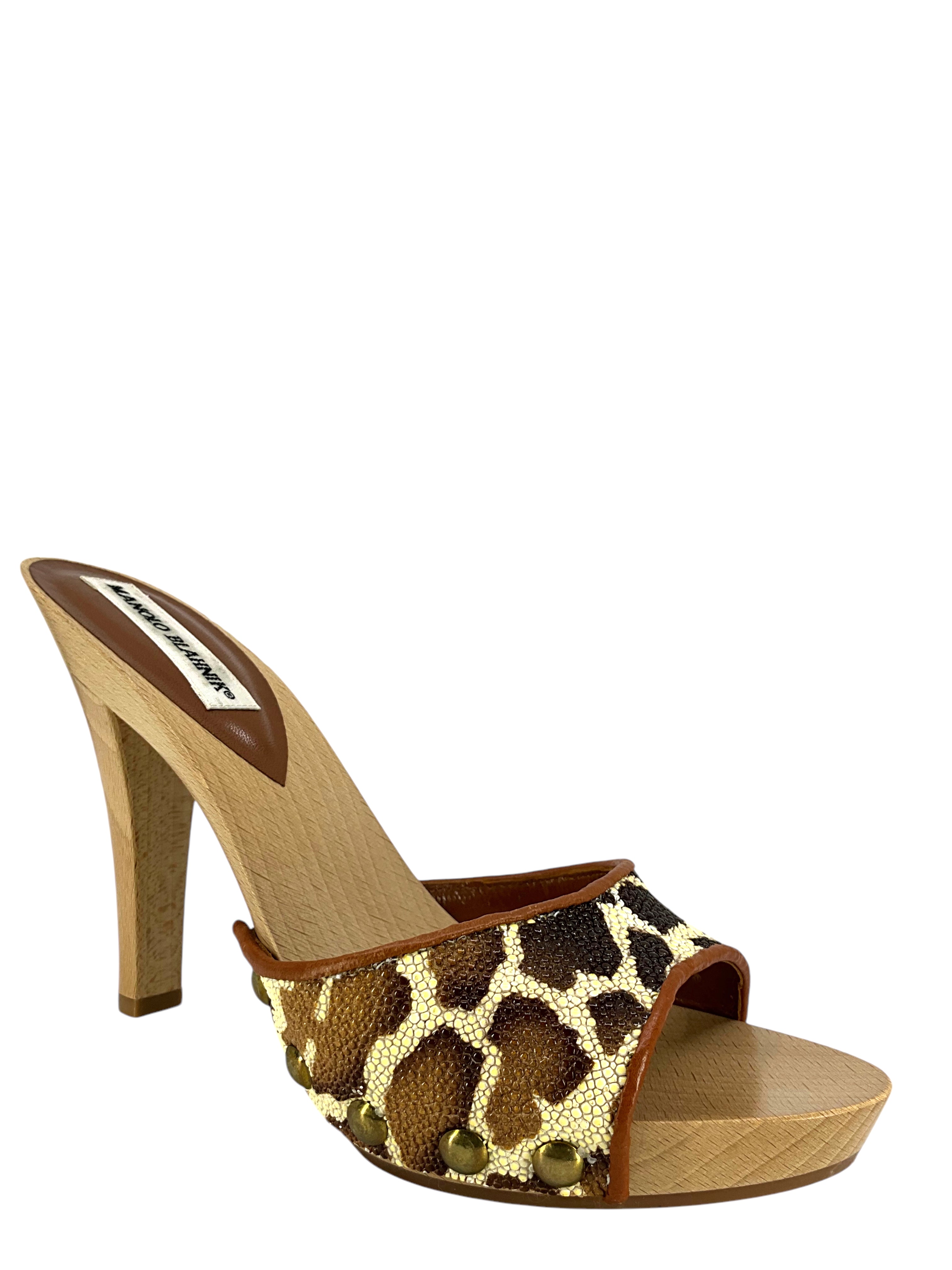 MANOLO BLAHNIK Stingray Terry Wood Slide Sandals for Women - Size 8 | Comfortable Summer Beach Slides | Perfect for Vacation, Poolside, and Casual Outings