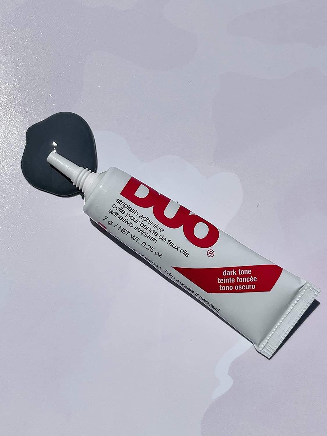 Huda Beauty False Eyelash Adhesive Glue - Clear White Lash Extension Glue for Natural Look - Waterproof & Long-Lasting Eyelash Glue - Perfect for Daily Wear, Special Occasions & Makeup Artists