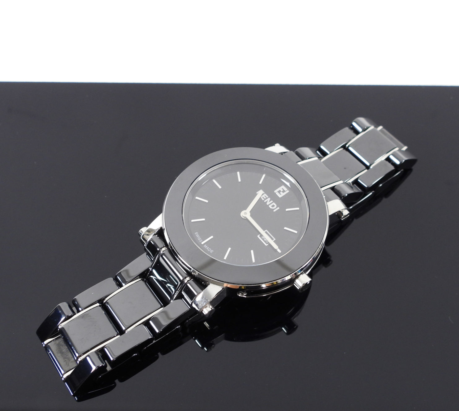 Fendi 37mm Stainless Steel Women's Wrist Watch - Luxury Fashion Accessory for Everyday Wear & Special Occasions