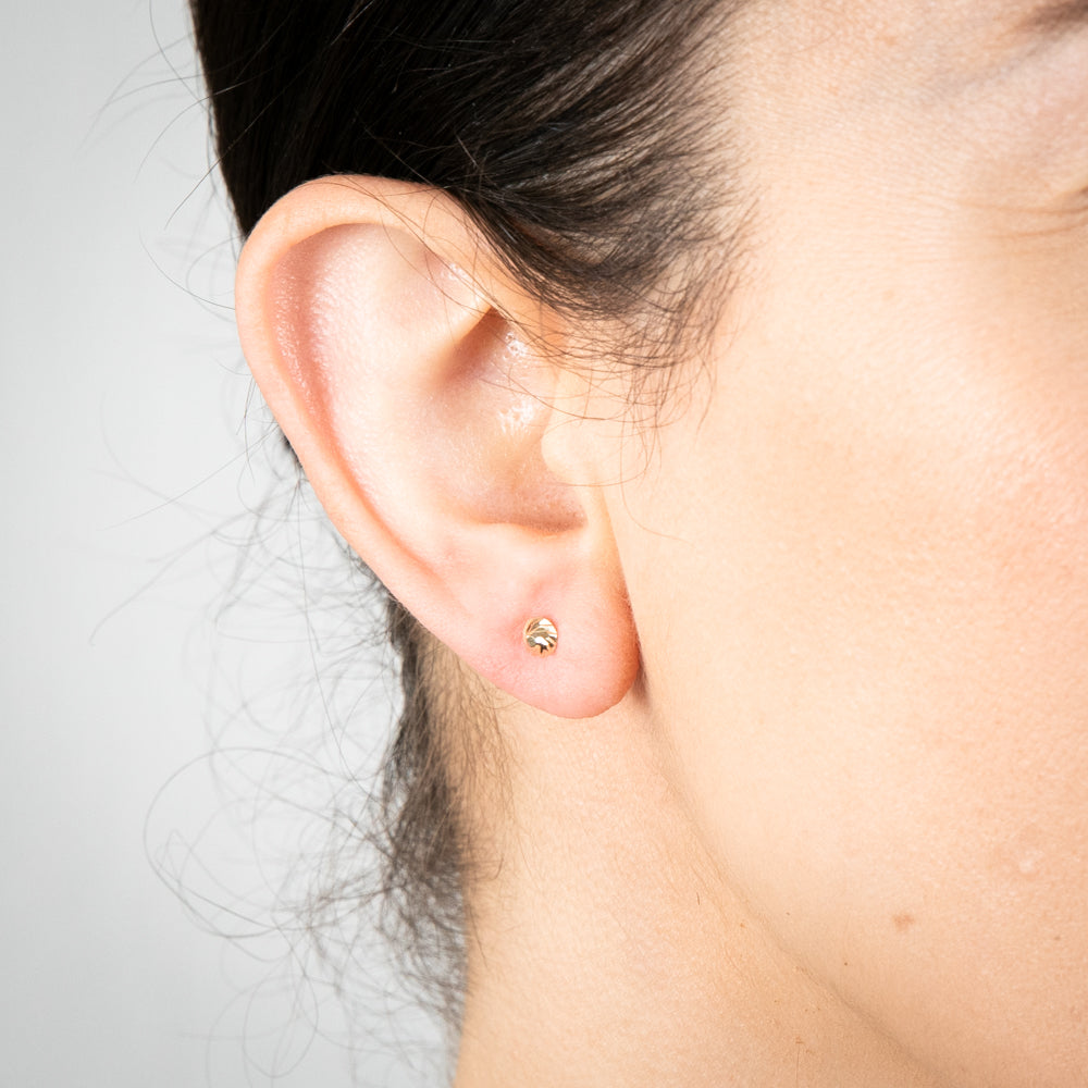 9ct Yellow Gold 4mm Carved Cone Stud Earrings - Elegant Dainty Jewelry for Women - Perfect for Everyday Wear, Date Nights & Special Occasions