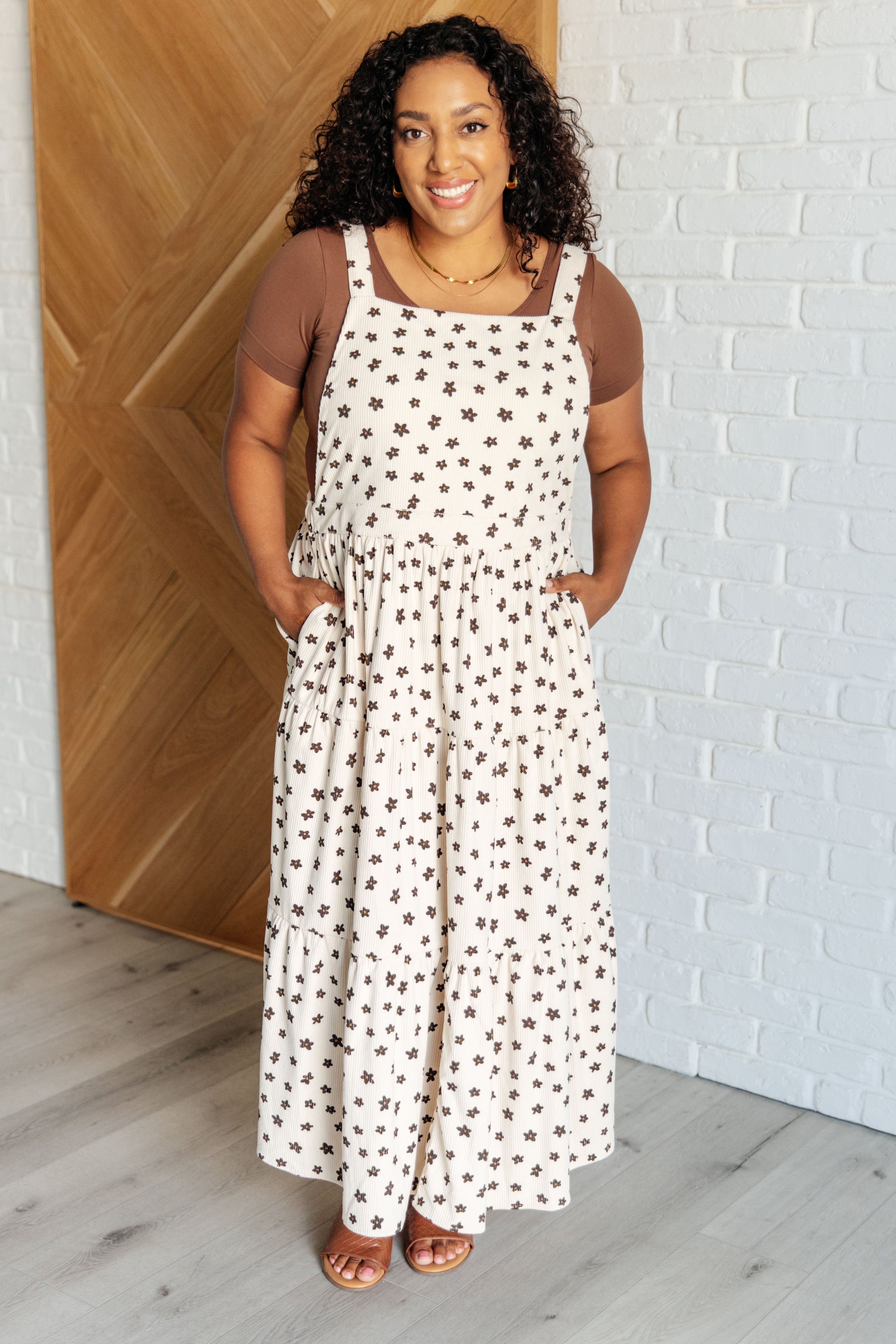 Elegant Floral Print Summer Dress for Women | Boho Chic Maxi Dress with Flowy Skirt | Perfect for Beach Vacations, Garden Parties & Date Nights