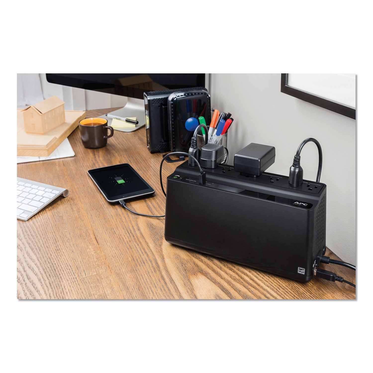 APC Back UPS 600VA Battery Backup Power Supply with 7 Outlets, 120VA, 490J - Reliable Power Protection for Home Office, Computer, Router & Electronics During Outages