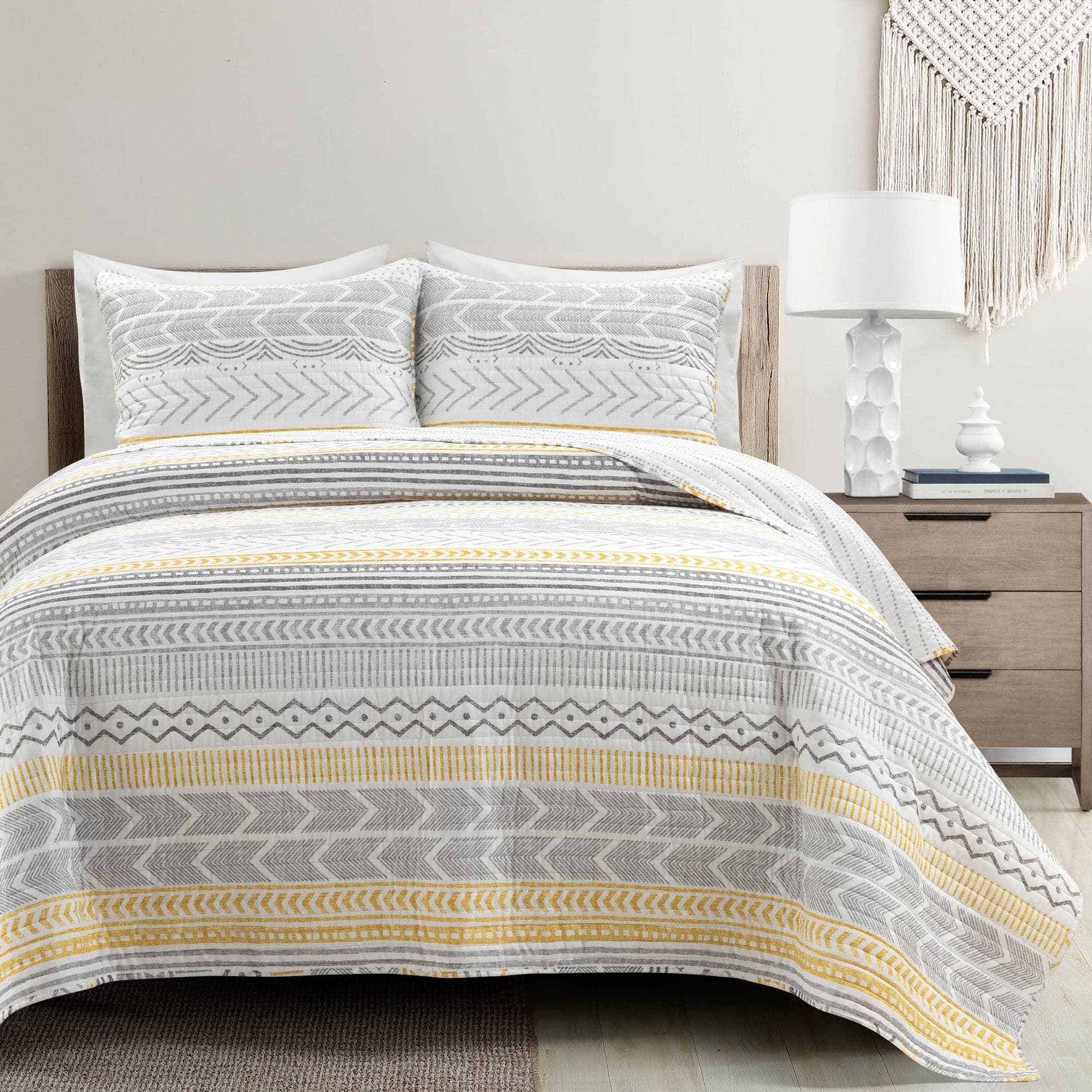 Hygge Geo Quilt 3 Piece Set - Soft Geometric Pattern Bedding for Cozy Bedroom Decor | Perfect for Master Bedroom, Guest Room & Dorm