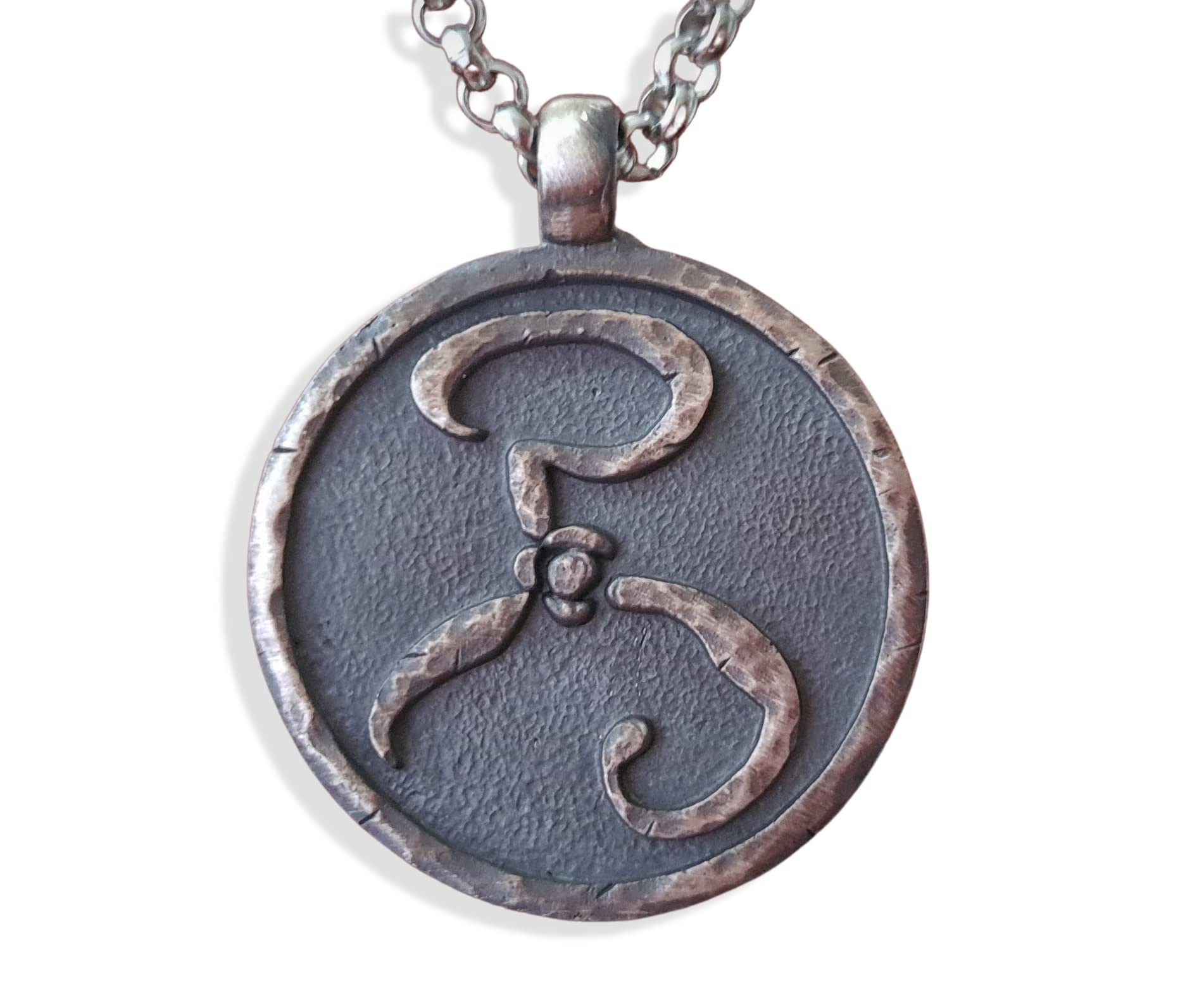 Cthulhu Silver Necklace - King in Yellow Pendant Jewelry for Men & Women - Mythos Amulet Gift