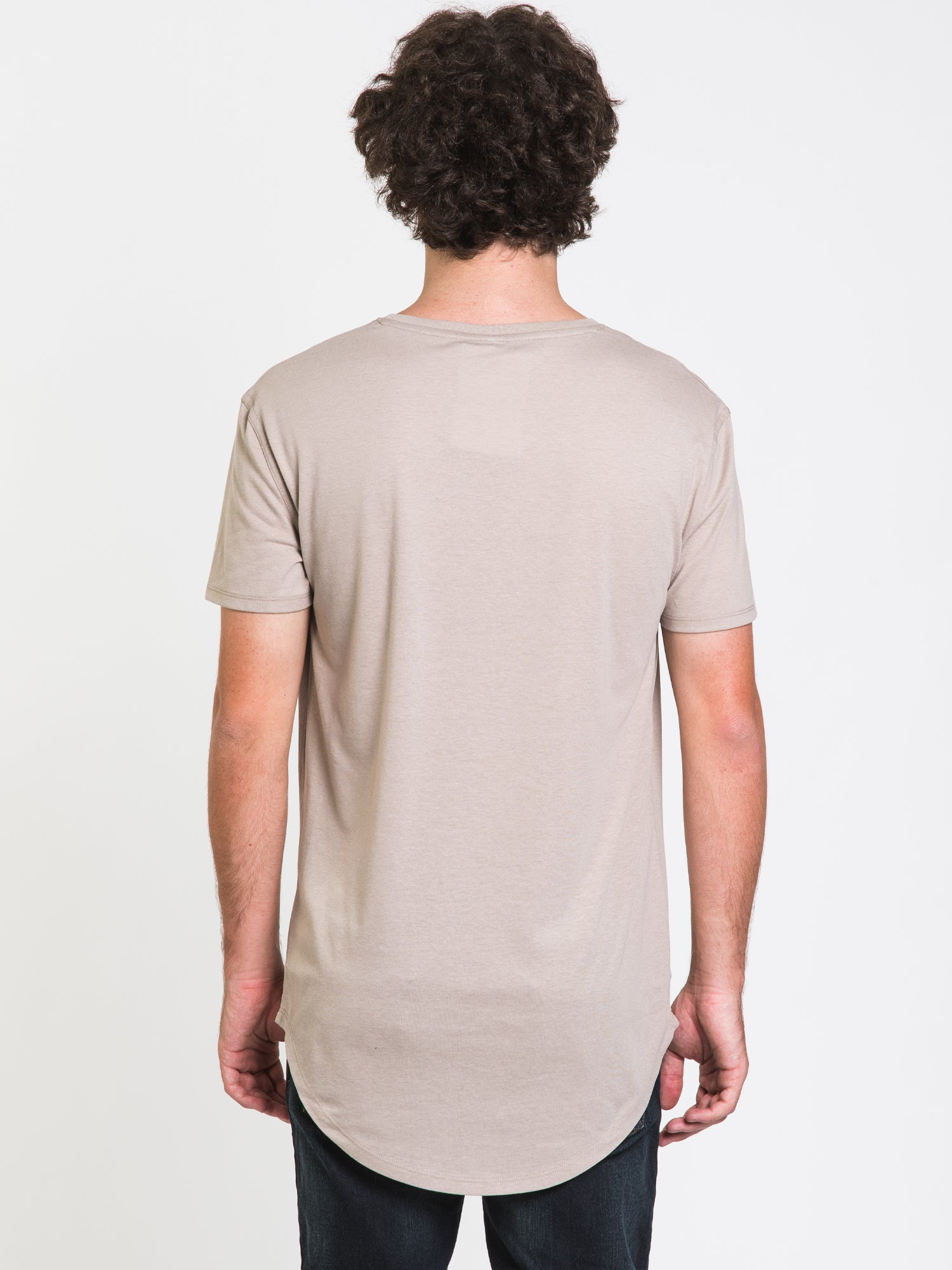BOATHOUSE Men's Longline T-Shirt - Slim Fit Casual Tee for Streetwear & Layering | Clearance Sale | Perfect for Everyday Wear, Gym, and Urban Fashion