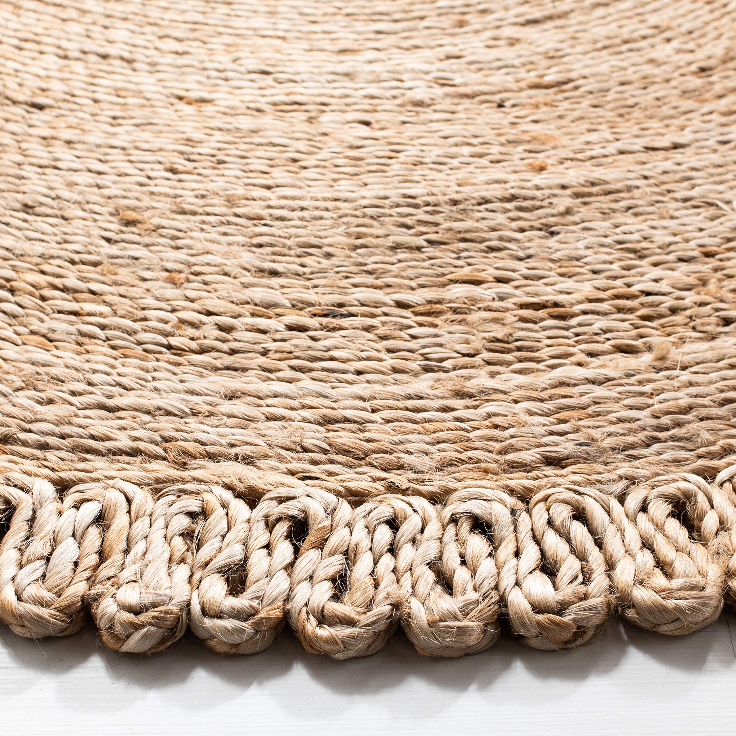 SAFAVIEH Natural Fiber Round Collection 6' Round Handmade Jute Area Rug - Boho Charm Farmhouse Style for Living Room, Bedroom & Dining Room Décor