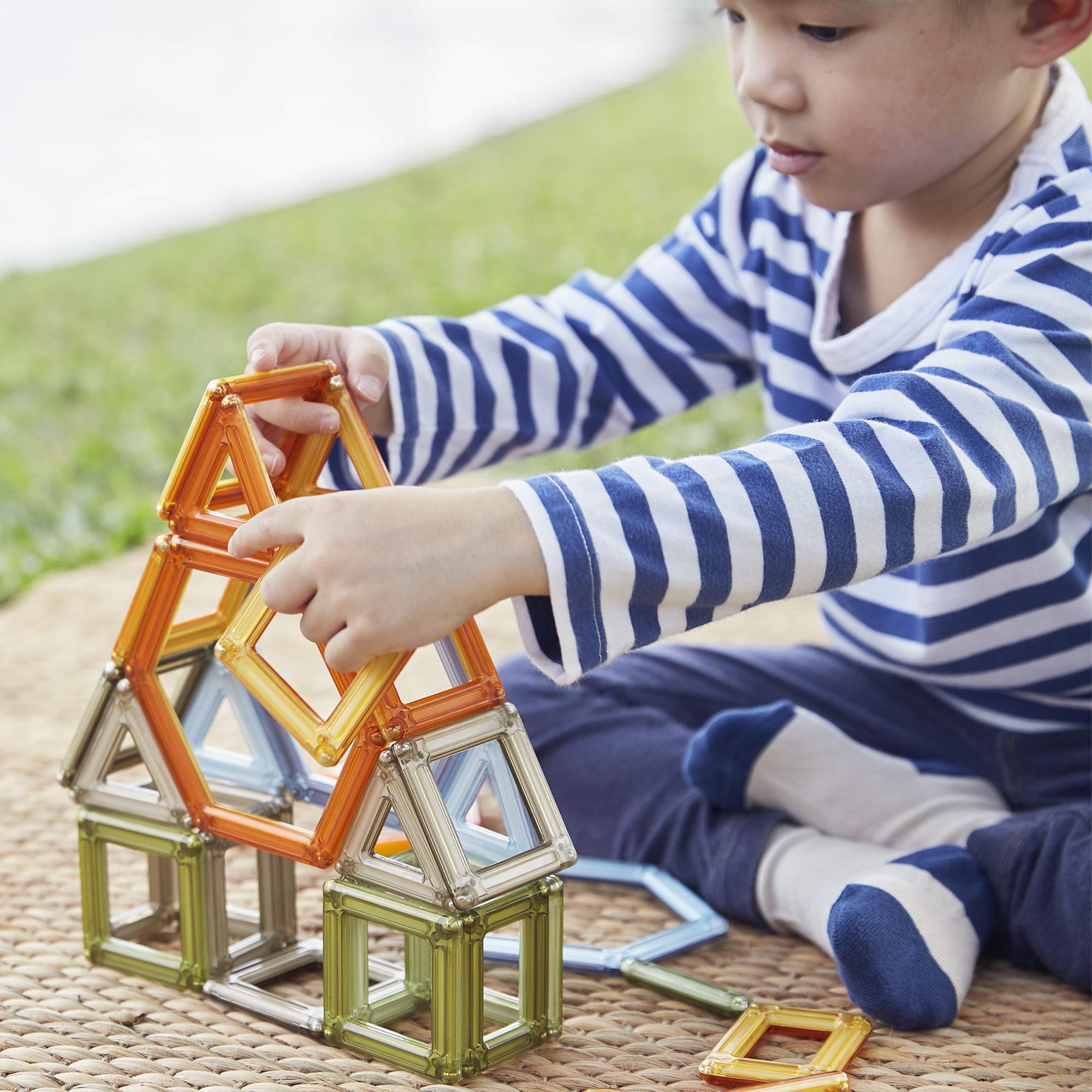 Guidecraft PowerClix Frames Natural - 74 Piece Magnetic Construction Building Kit for Kids | STEM Educational Toys | Creative Open-Ended Play | Perfect for Classroom Learning & Home Playtime Activities