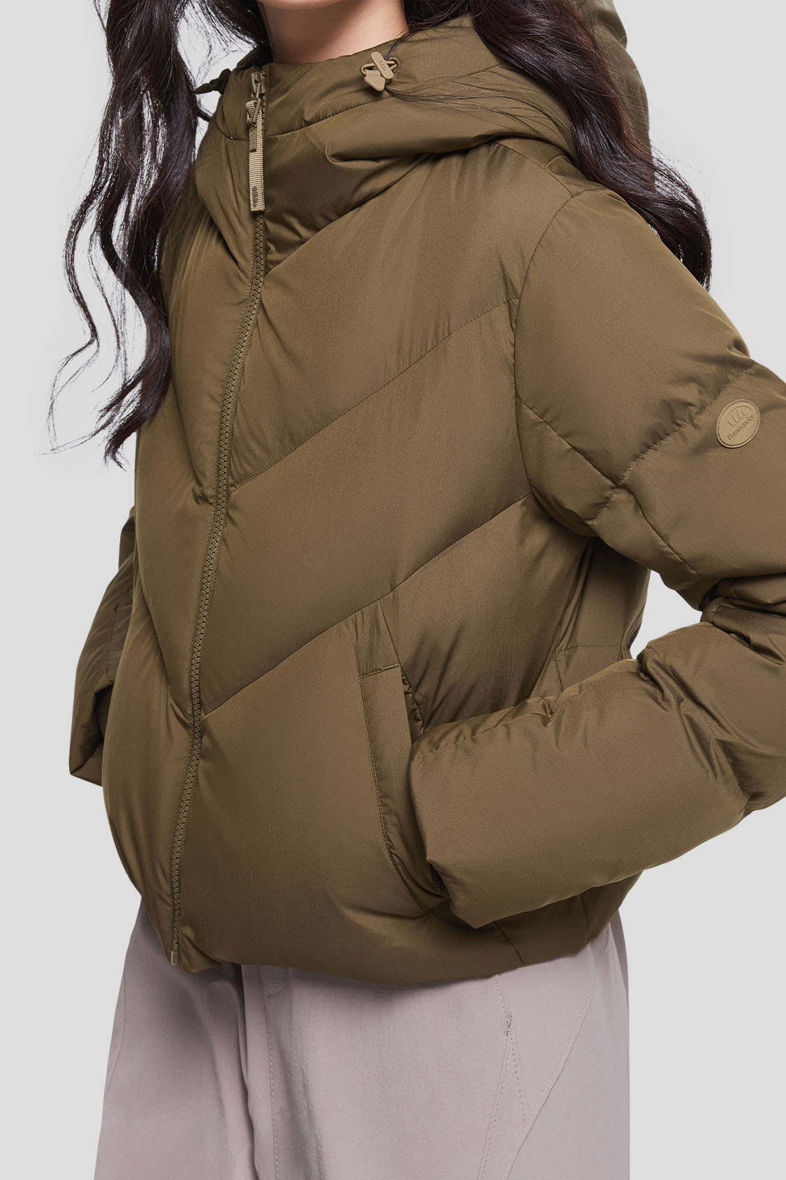 AquaDown Women's Waterproof Short Puffer Jacket - Lightweight Warm Winter Coat for Outdoor Activities & Daily Wear