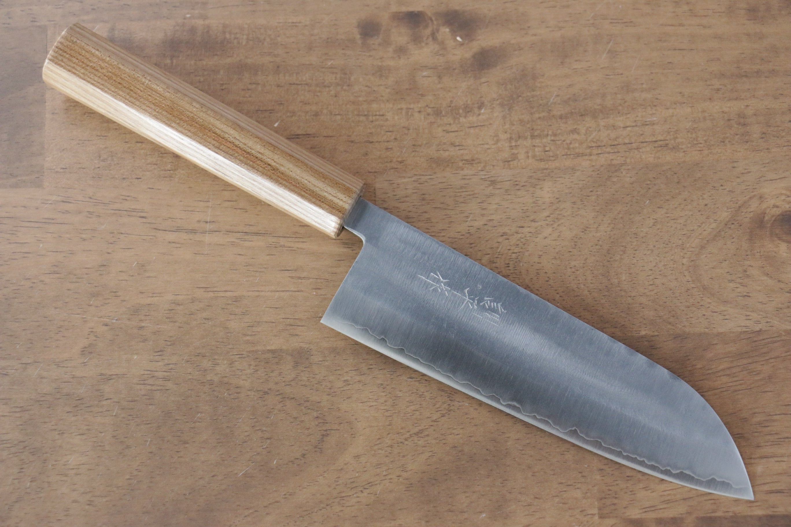 Premium Kunihira VG1 Hammered Santoku Knife 170mm with Enju Wood Handle - Professional Japanese Kitchen Knife for Slicing, Dicing & Chopping Vegetables, Meat & Fish