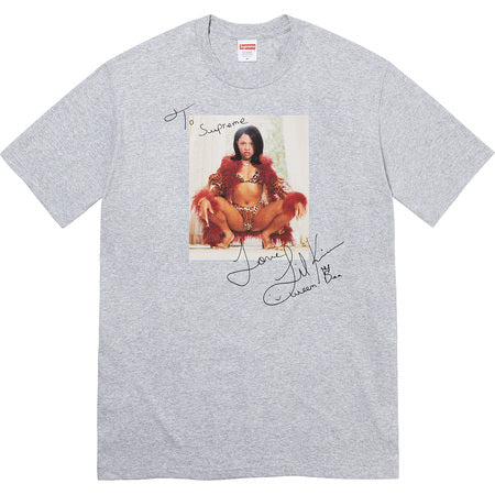 Supreme Lil Kim T-Shirt - Vintage Grey Hip Hop Tee for Men & Women - Perfect for Concerts, Streetwear & Hip Hop Fashion