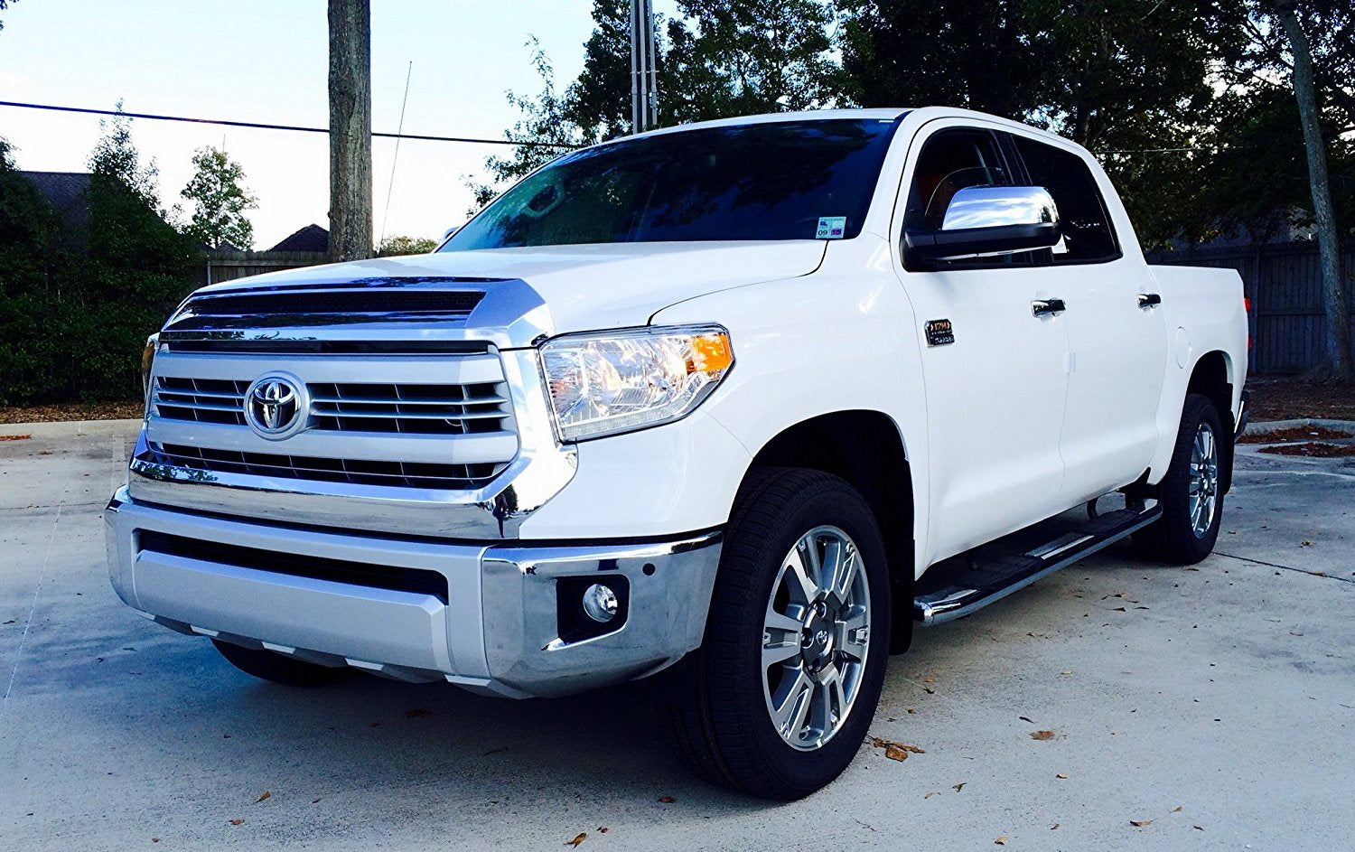 Complete Clear Lens Fog Light Kit with Bezel Covers & Wiring Harness for 2014-2021 Toyota Tundra - Upgrade Your Off-Road Lighting for Better Visibility in Fog, Rain & Night Driving
