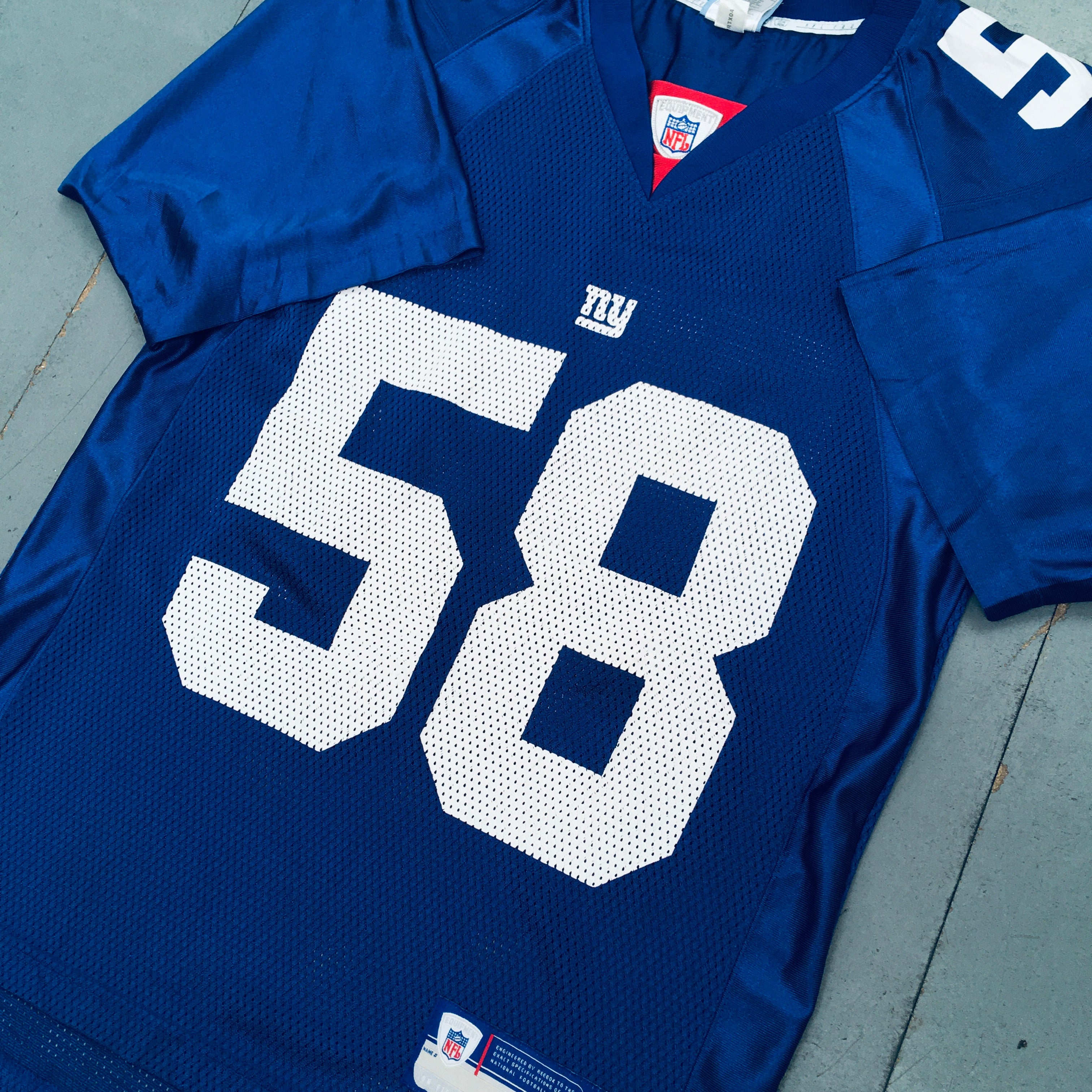 New York Giants Antonio Pierce 2007-2008 Replica Football Jersey (Size S) - Perfect for Game Day, Fan Events & Sports Memorabilia Collection