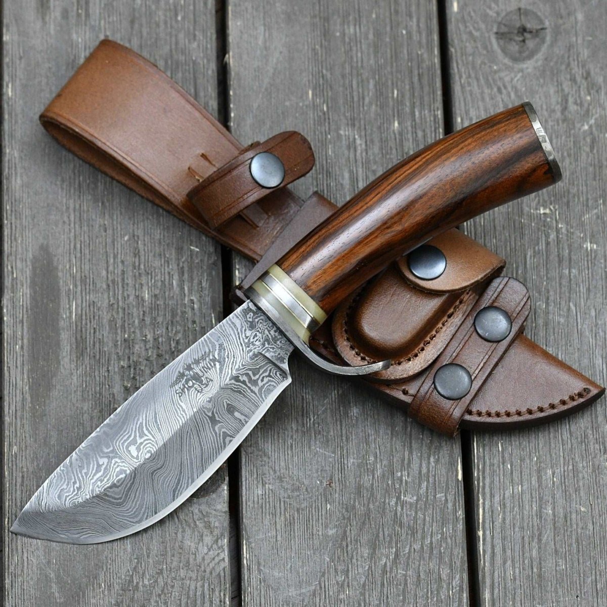 Premium Damascus Steel Hunting Knife with Exotic Rosewood Handle - Outdoor Survival, Camping & Bushcraft Essential Tool