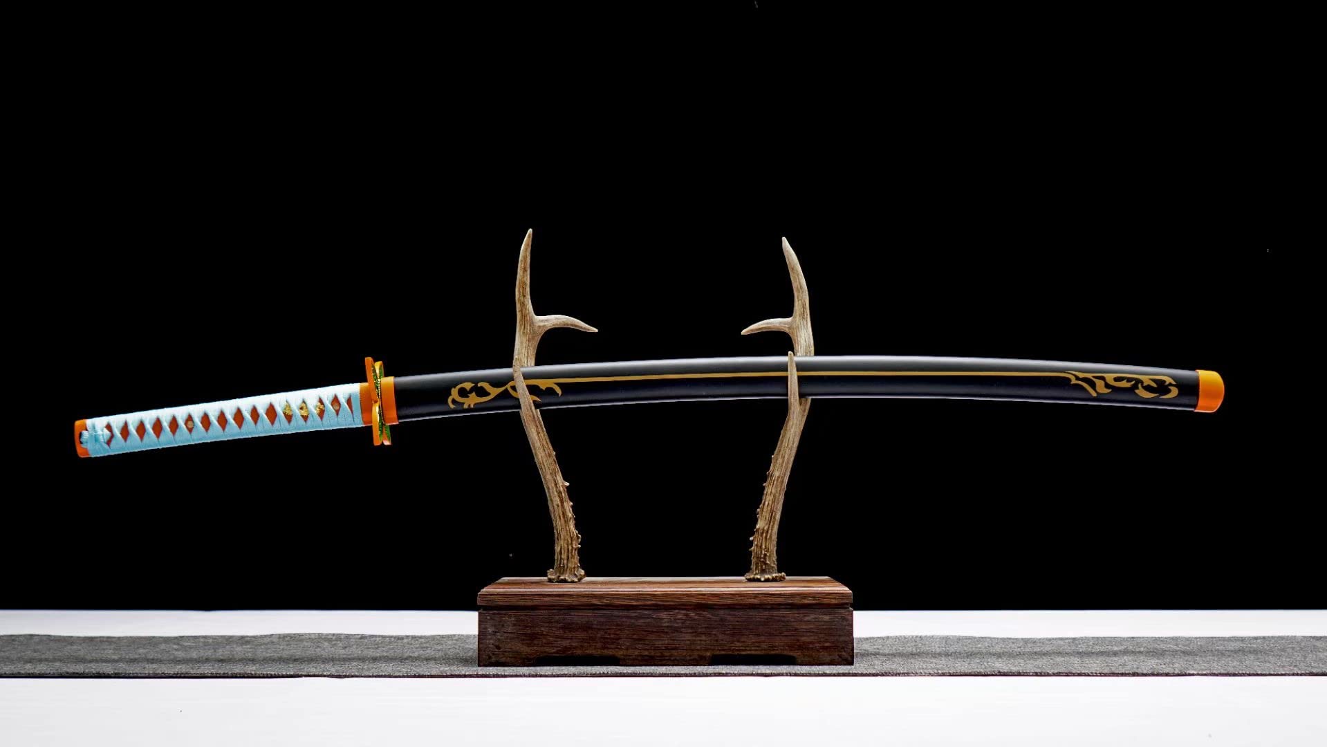 Demon Slayer Sword - Kimetsu no Yaiba Tanjiro Kamado & Shinobu Kochou Cosplay Replica - Carbon Steel Anime Prop for Halloween, Cosplay & Collectors | Japanese Anime Inspired Sword for Display & Roleplay