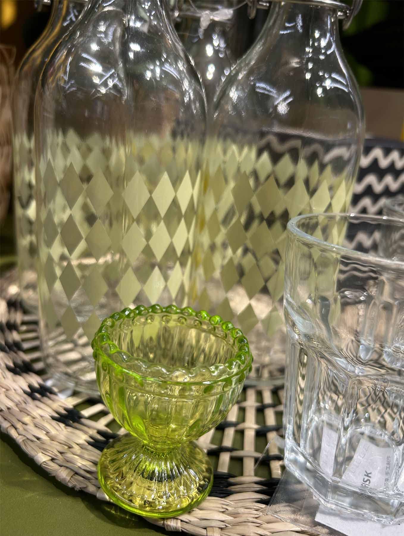 4-Pack Green Glass Easter Egg Cups for Soft & Hard Boiled Eggs - Durable Egg Holders for Breakfast, Brunch & Easter Decor | Perfect for Spring Parties, Kitchenware & Table Setting