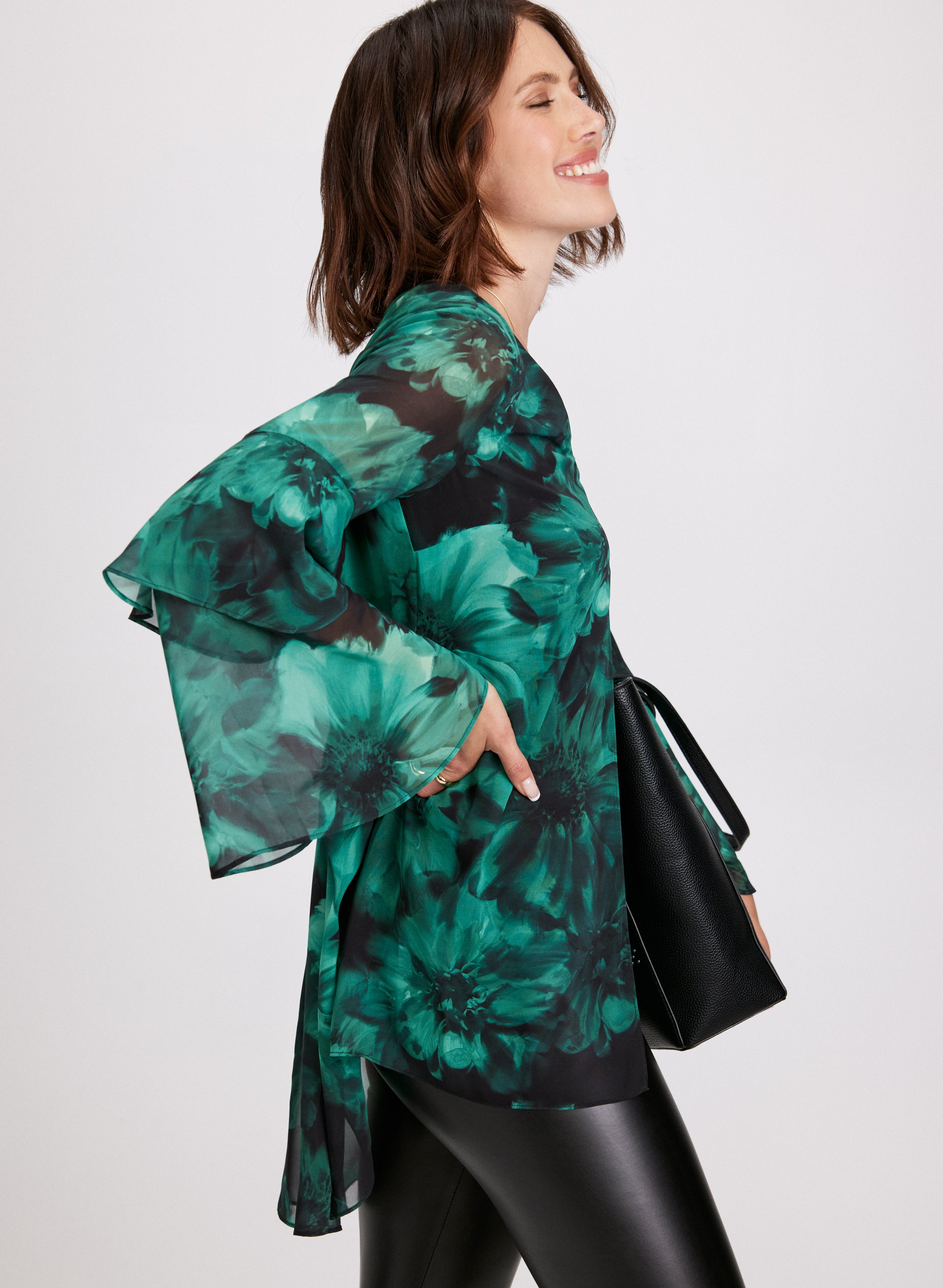 Floral Print Tiered Blouse for Women - Elegant Ruffled Tunic Top with Flowy Sleeves - Perfect for Spring Summer Outfits, Office Wear & Date Nights