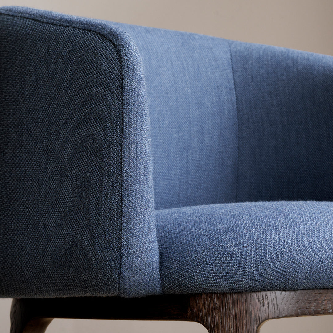 Tristan Lohner Event Armchair Wendelbo - Modern Accent Chair for Living Room, Bedroom & Office - Stylish Upholstered Lounge Chair with Wooden Legs - Perfect for Home Decor, Reading & Relaxing