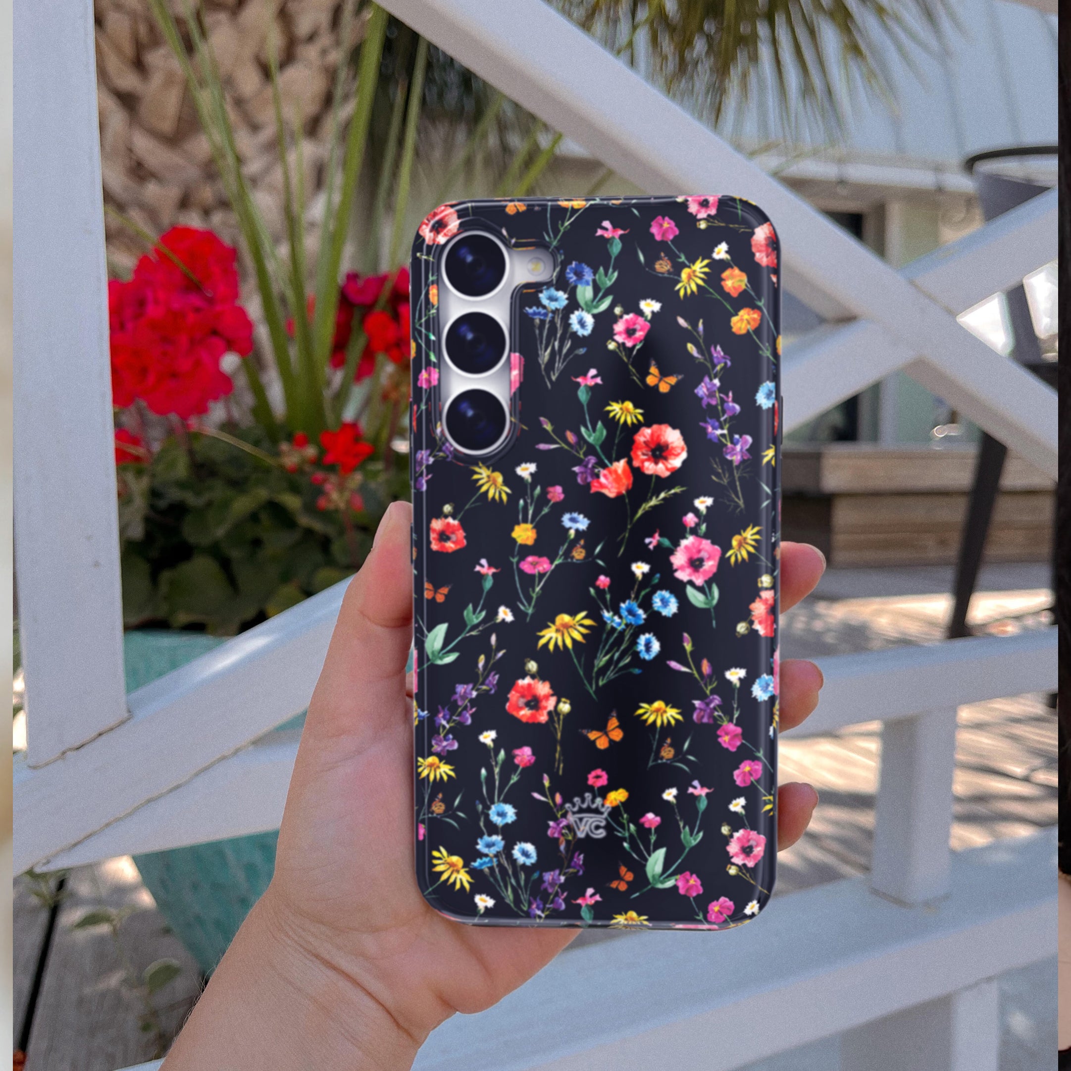Samsung Galaxy Phone Case with Black Wildflower Design - Durable Protective Cover for Everyday Use, Travel & Outdoor Activities