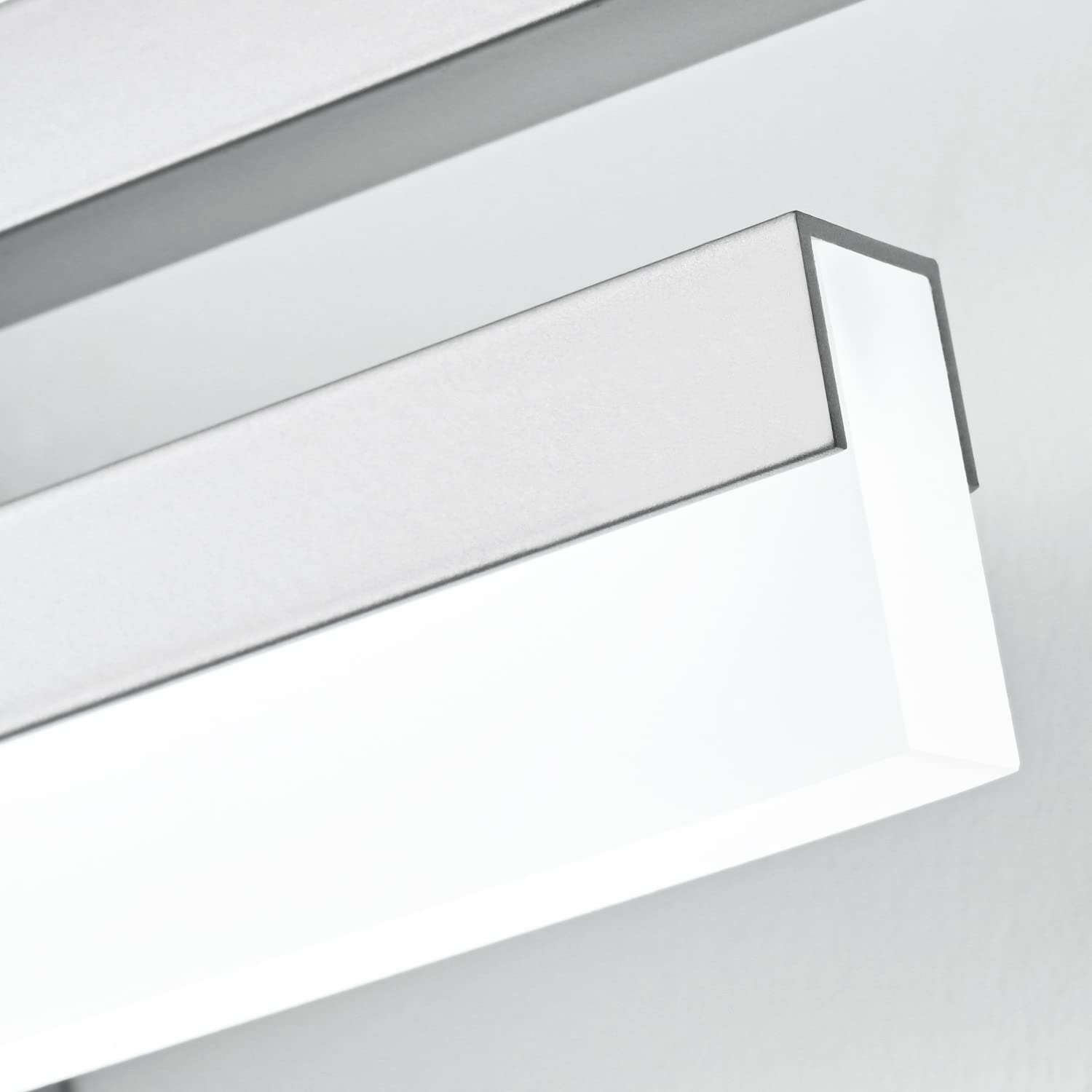 32 Inch Modern LED Bathroom Vanity Light Fixture - Silver Bathroom Lighting with 6000K Cool White - Perfect for Bathroom, Powder Room, and Dressing Area Illumination