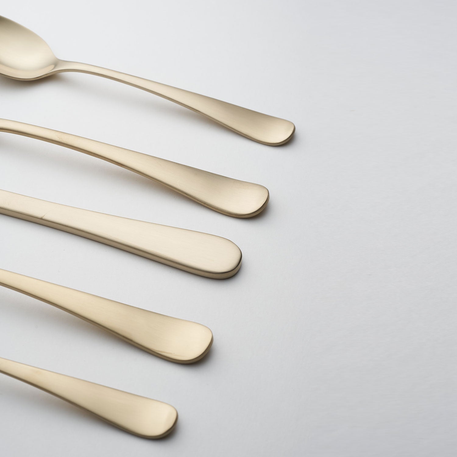 Rhiannon 20-Piece Champagne Satin Flatware Set - Elegant Stainless Steel Cutlery for Fine Dining, Wedding Gifts & Special Occasions
