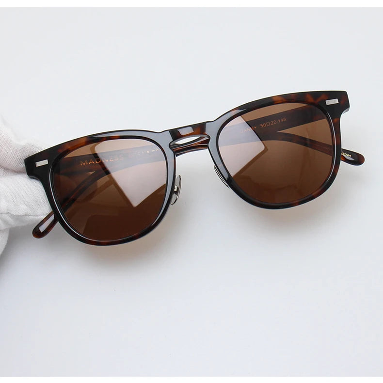 Tortoise-Brown