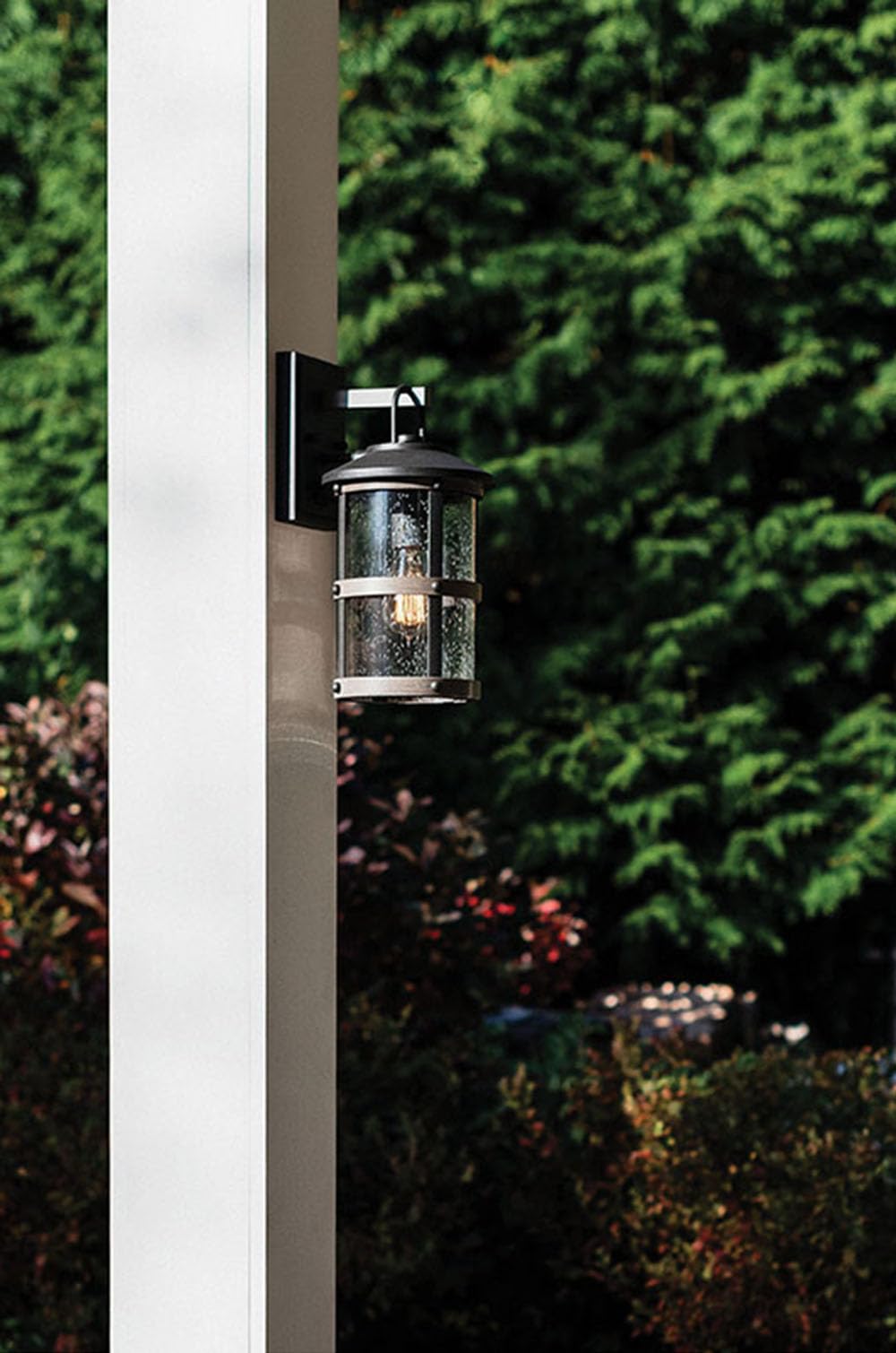 Hinkley Lakehouse 2680BK Small Outdoor Wall Lantern - Coastal & Nautical Style Black Wall Sconce with Clear Seedy Glass - Perfect for Porch, Patio, Garden, and Beach House Lighting