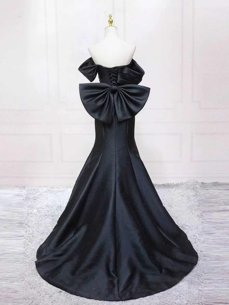 Elegant Black Mermaid Off-Shoulder Satin Prom Dress - Long Formal Evening Gown for Homecoming, Wedding & Special Occasions